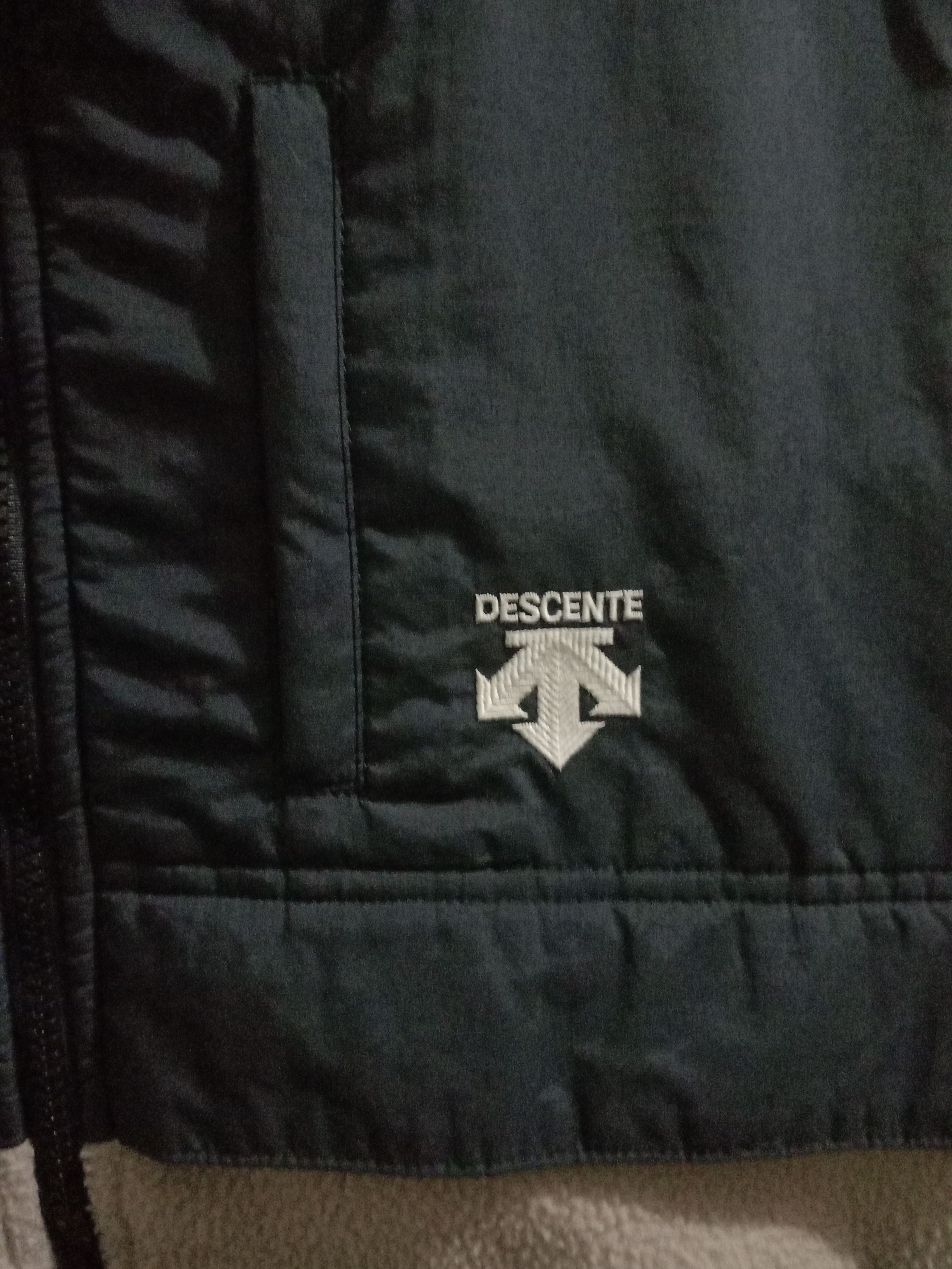 Descente Light Vest Size US M / EU 48-50 / 2 - 3 Thumbnail
