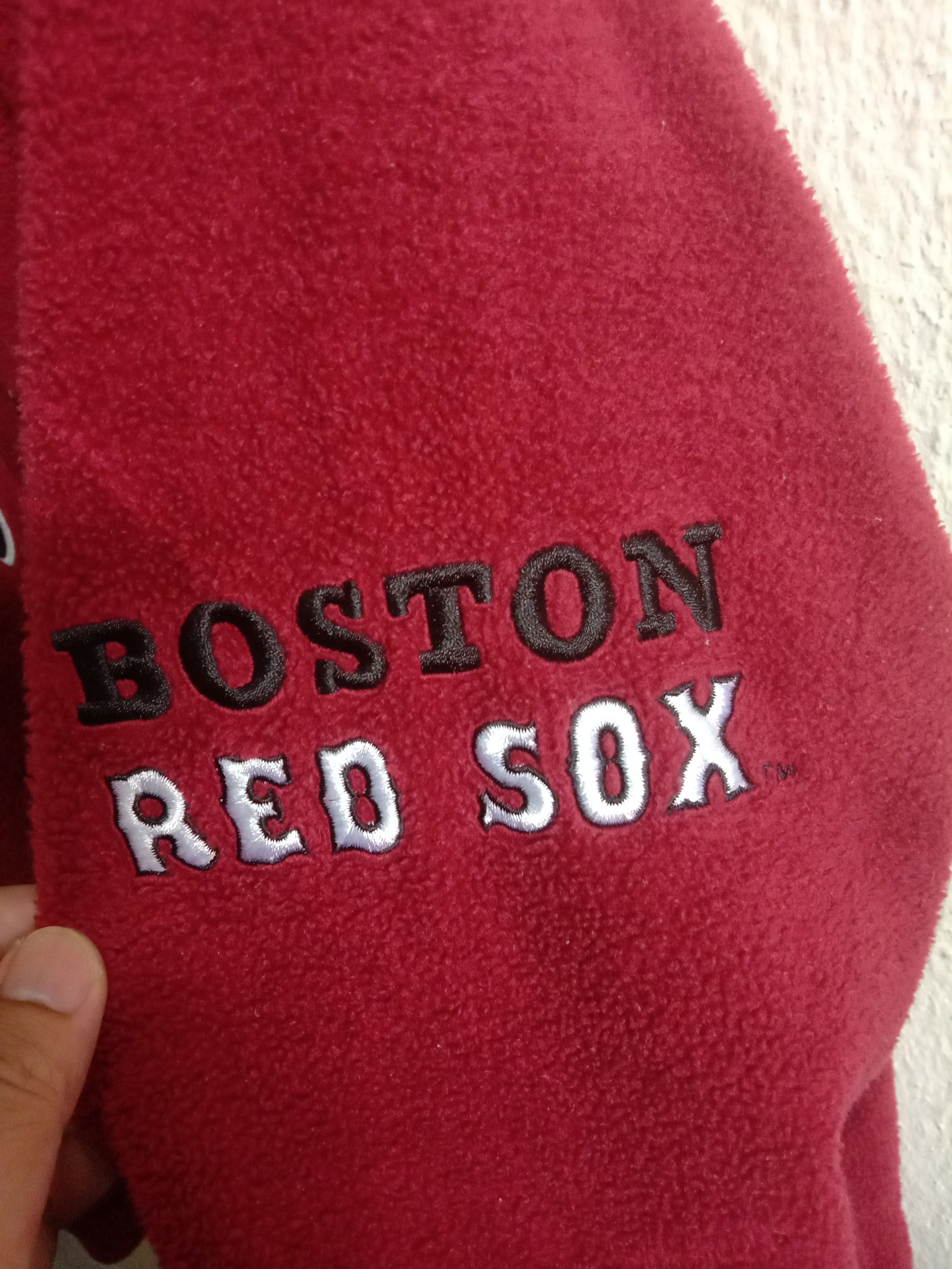 Uniqlo UNIQLO BOSTON RED SOX HALF ZIPPER SWEATSHIRT Size US XL / EU 56 / 4 - 4 Thumbnail