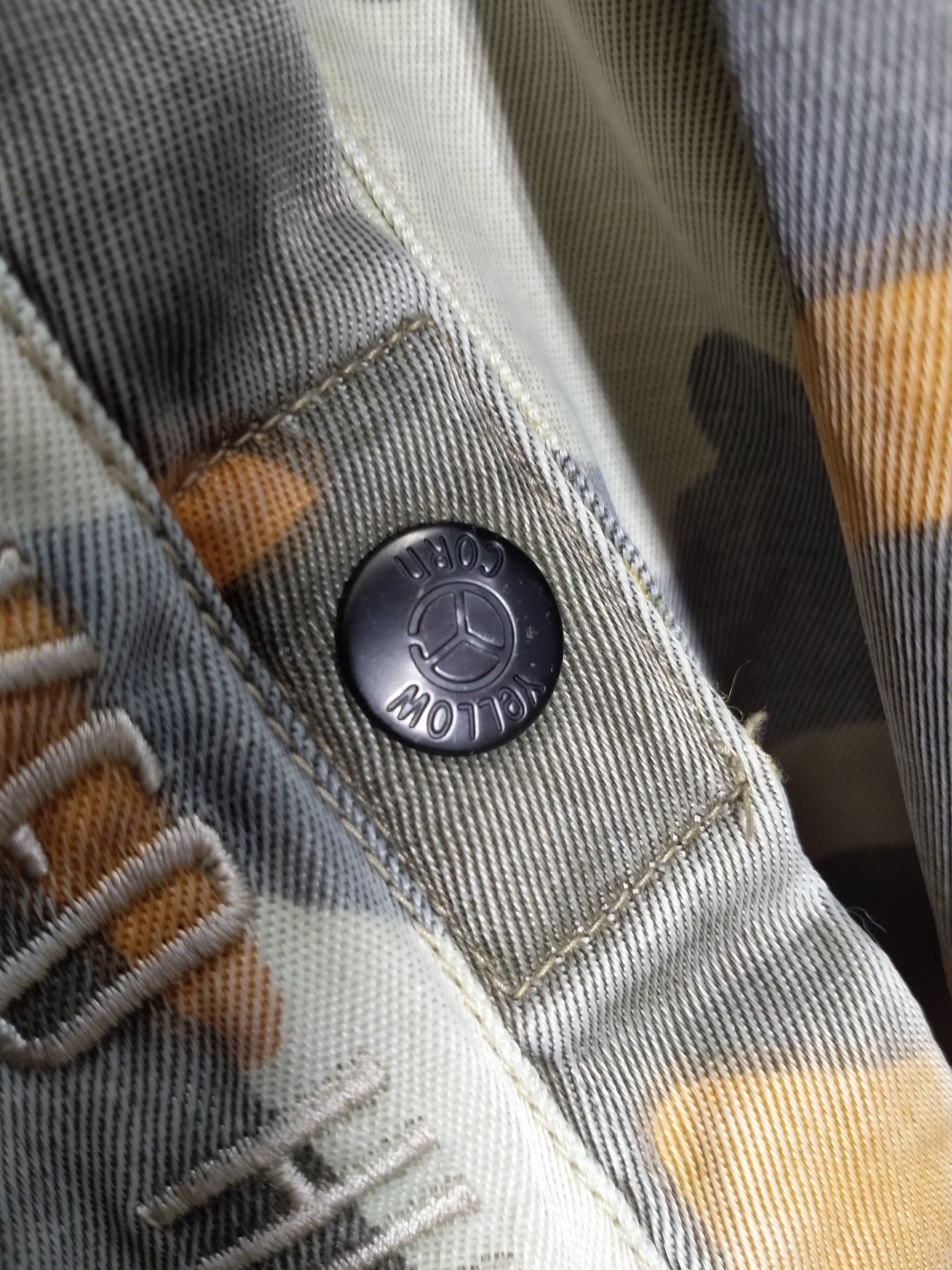 Japanese Brand Y2K Yellow Corn Bomber Camo Big Logo / Spell out Size US L / EU 52-54 / 3 - 4 Thumbnail