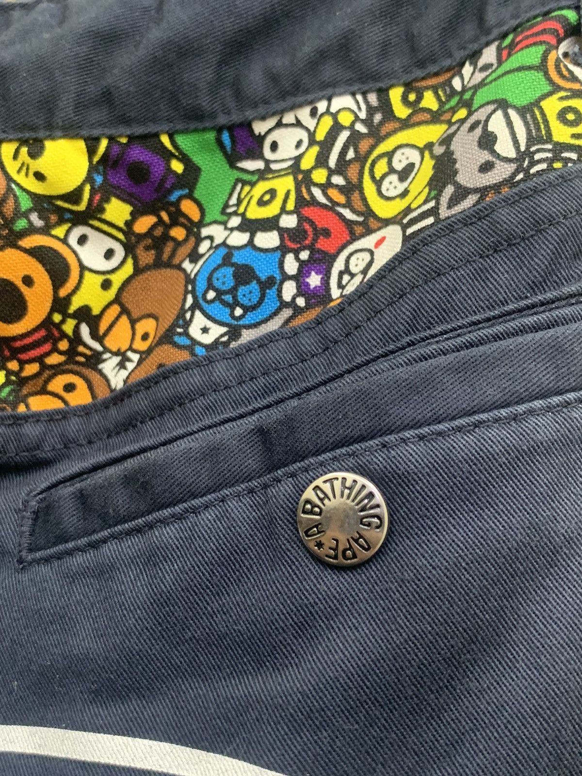 Bape 📌 A Bathing Ape Shorts World Gone Mad Size US 30 / EU 46 - 8 Thumbnail