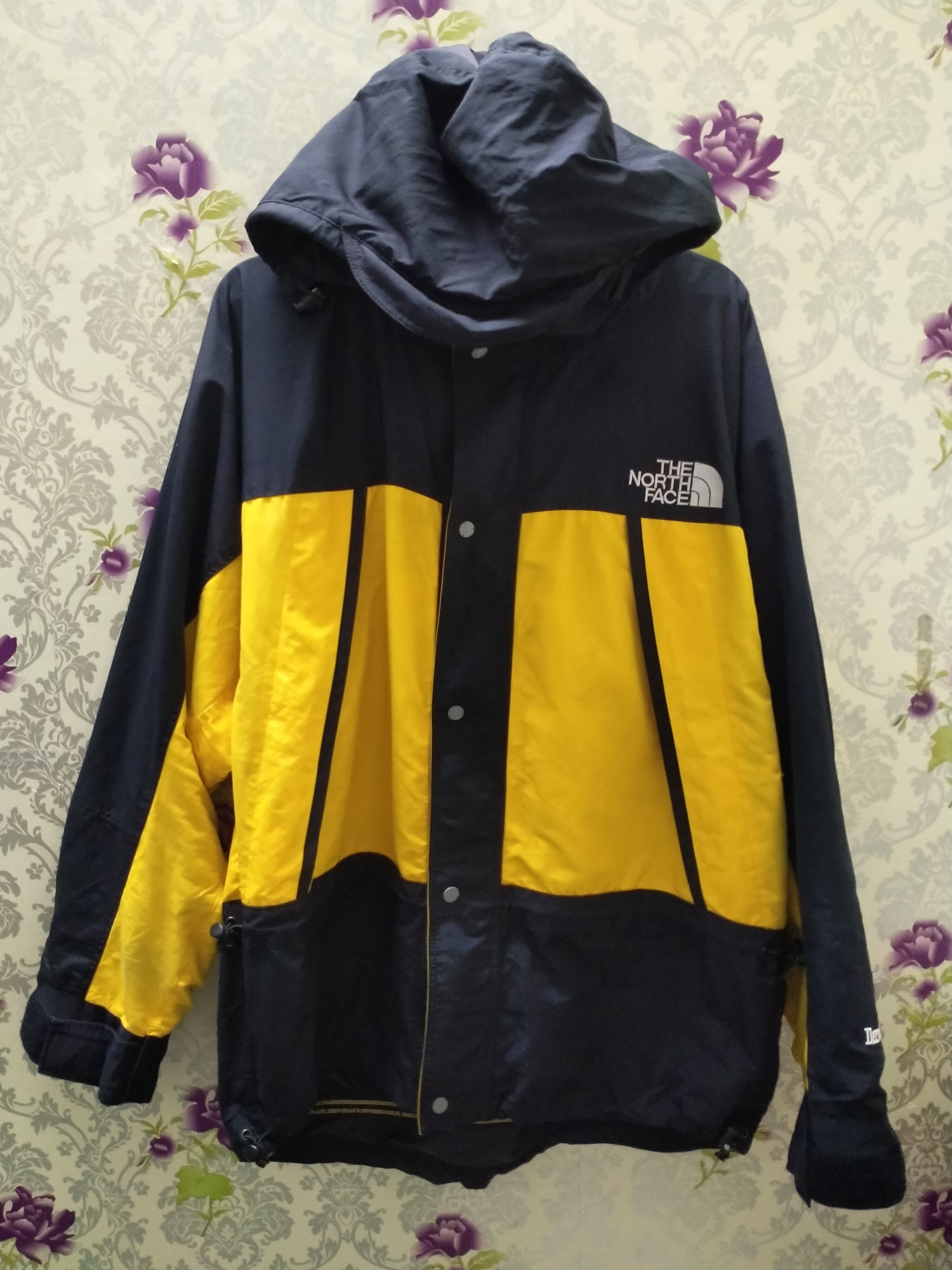 The North Face THE NORTH FACE DERMIZAX SKIWEAR JACKET HOODIE MULTI POCKET Size US XL / EU 56 / 4 - 1 Thumbnail