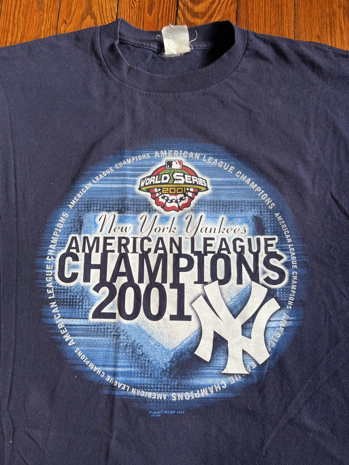 New York Yankees × Vintage Vintage 2001 New York Yankees Champions Shirt Size US XXL / EU 58 / 5 - 1 Thumbnail
