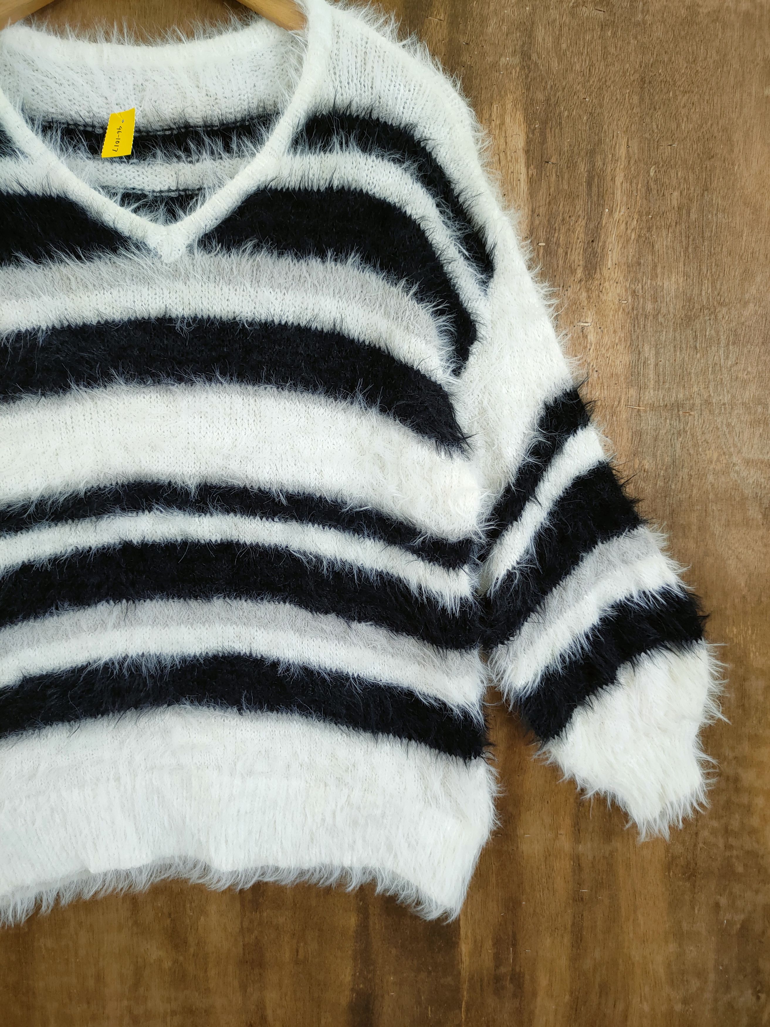 Vintage D Japan Stripe mohair shag shaggy soft fur knitwear #46-1017 Size M / US 6-8 / IT 42-44 - 3 Thumbnail