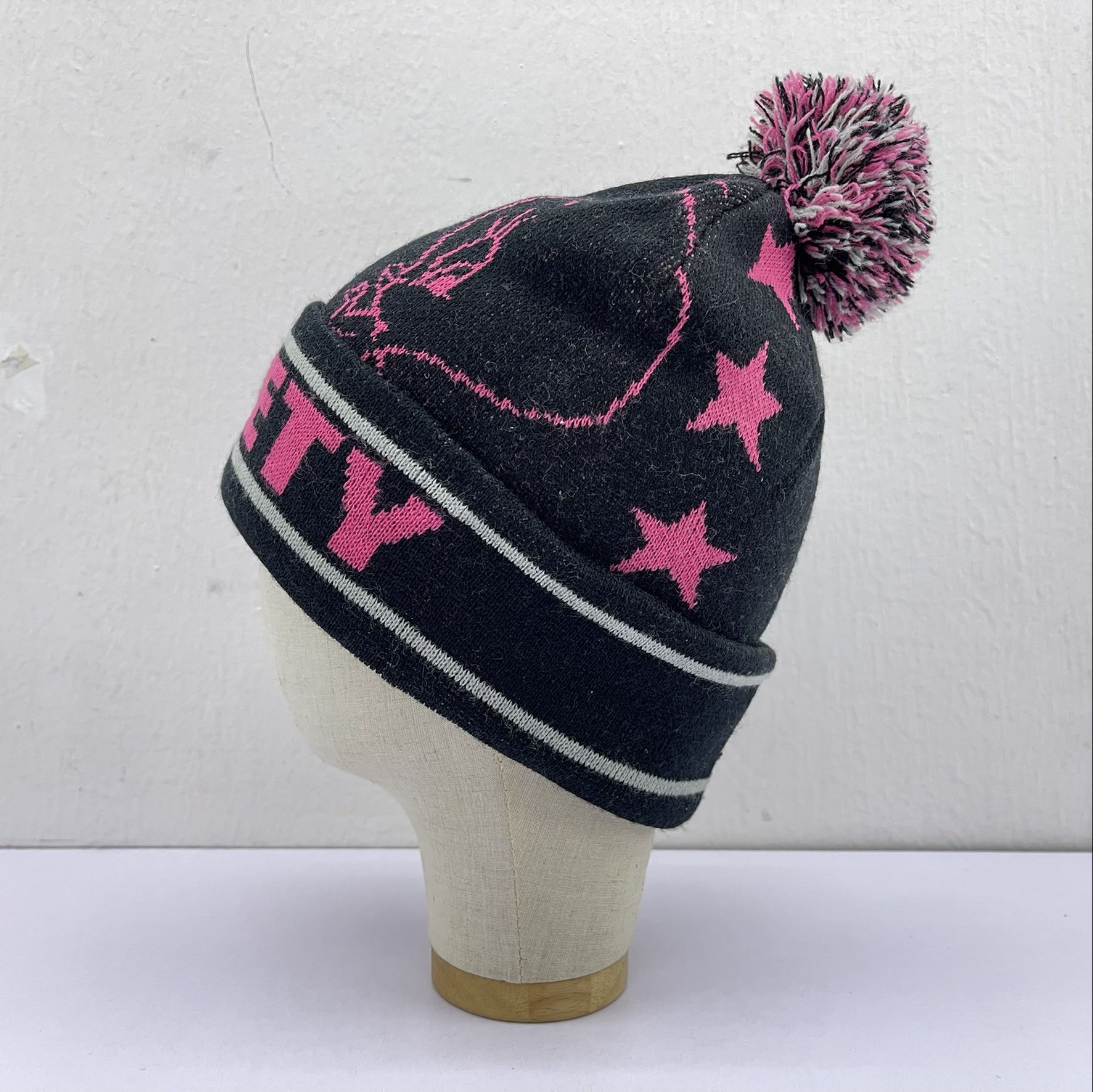 Warner Bros Tweety Looney Tunes Warner Bros Beanie Hats-BH3344 Size ONE SIZE - 3 Thumbnail