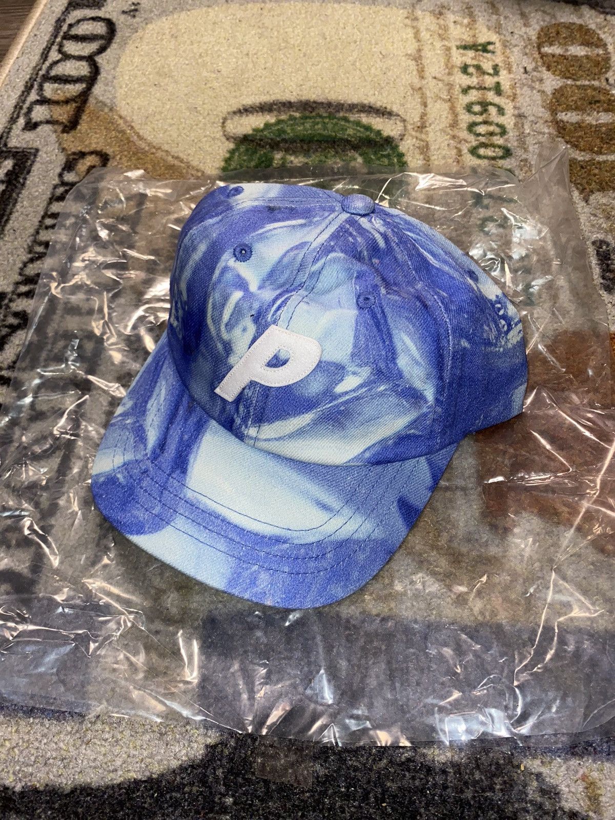 Palace P 6-PANEL ULTIMATE CHILL Size ONE SIZE - 1 Thumbnail