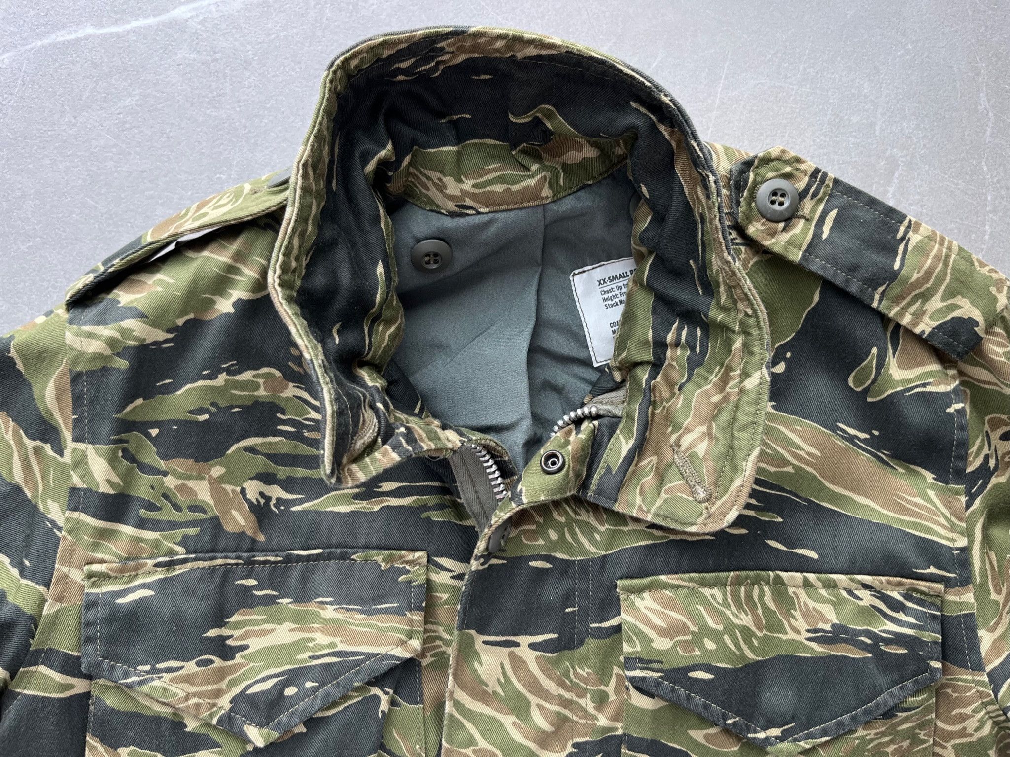 The Real McCoy's The Real Mccoys Japan Made TADPOLE Camouflage Army Jacket Size US XXS / EU 40 - 3 Thumbnail