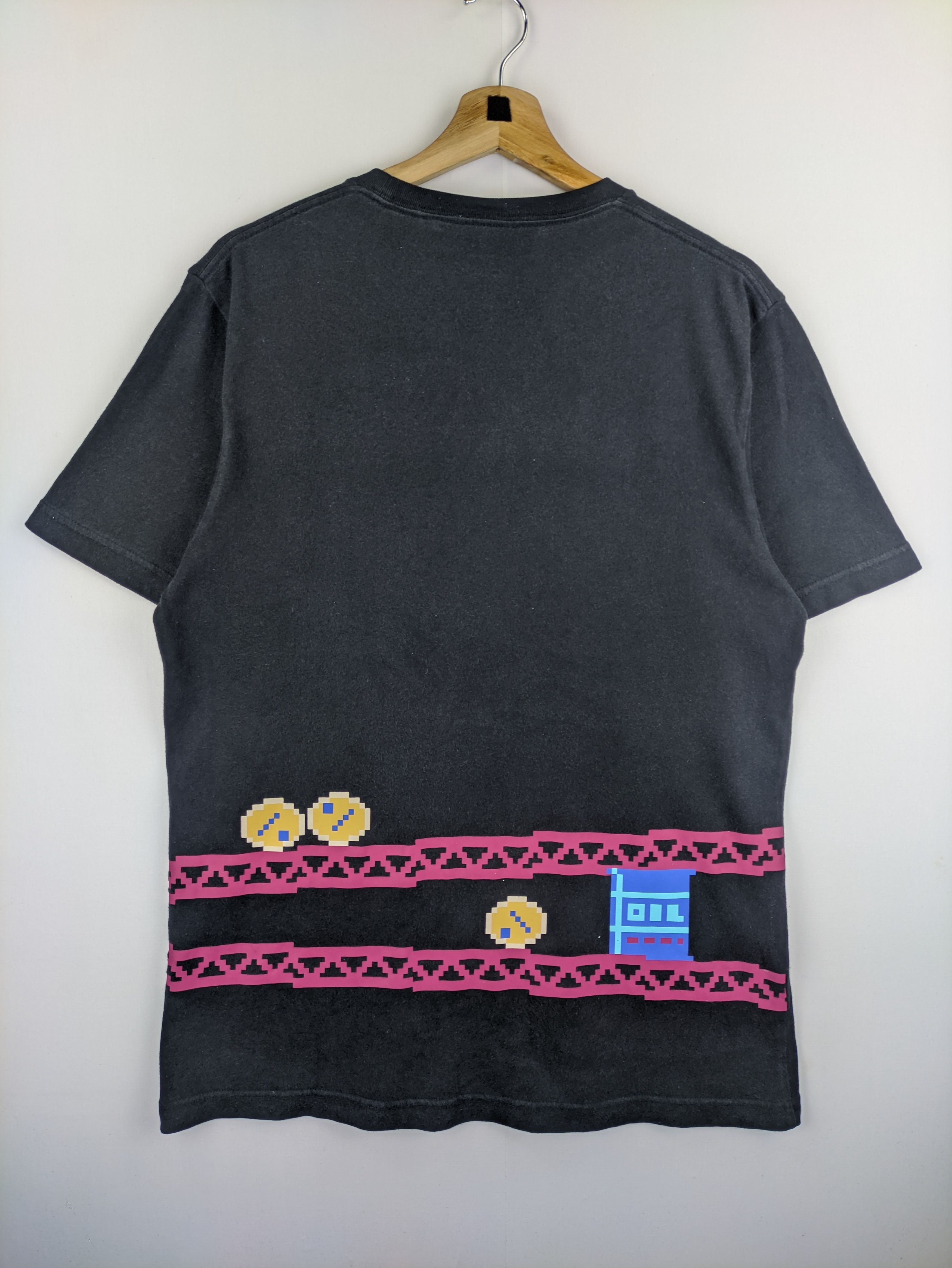 Uniqlo Steals🔥Uniqlo T Shirt Nintendo Donkey Kong Tee Size US M / EU 48-50 / 2 - 2 Thumbnail
