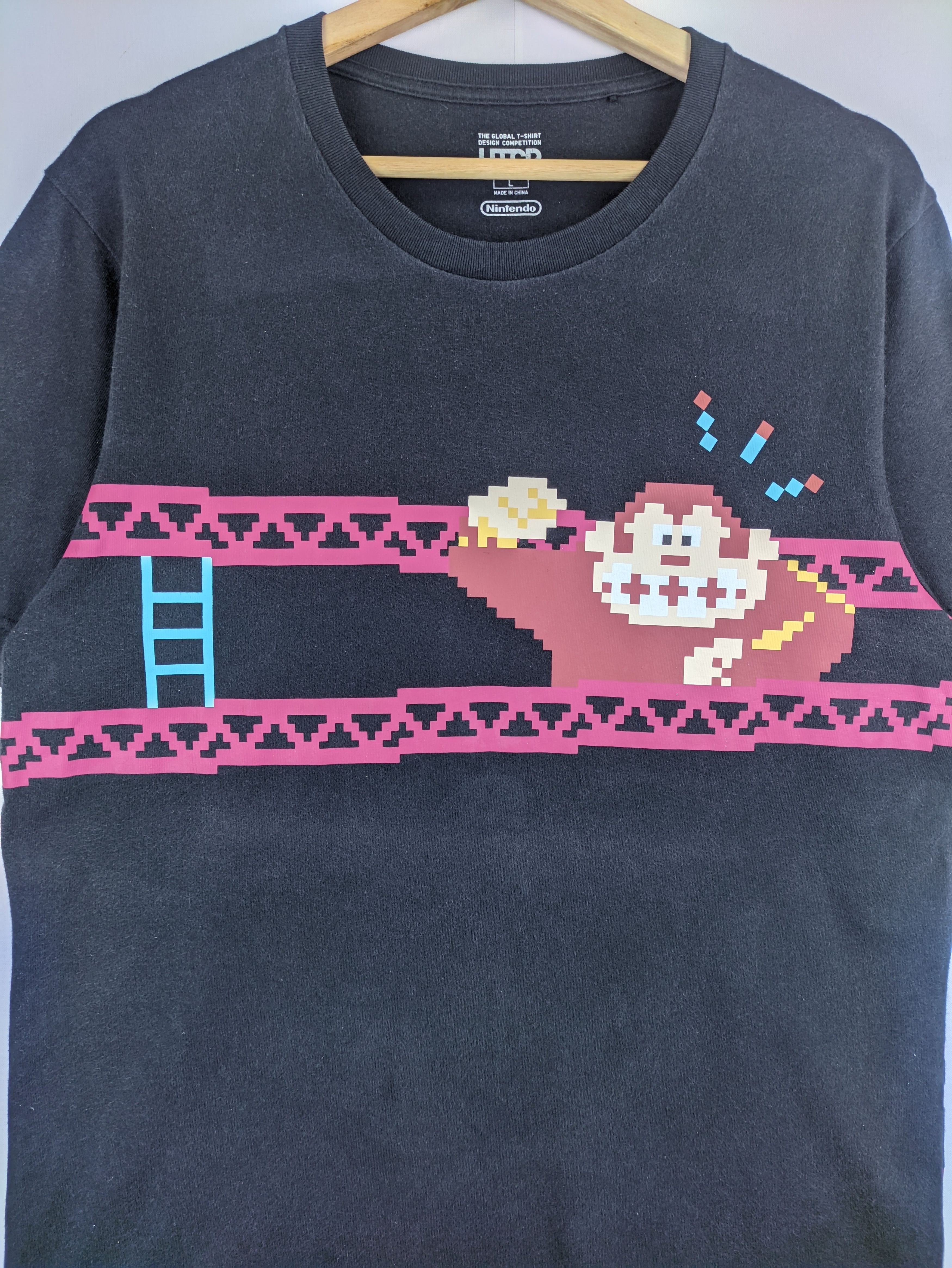 Uniqlo Steals🔥Uniqlo T Shirt Nintendo Donkey Kong Tee Size US M / EU 48-50 / 2 - 5 Thumbnail