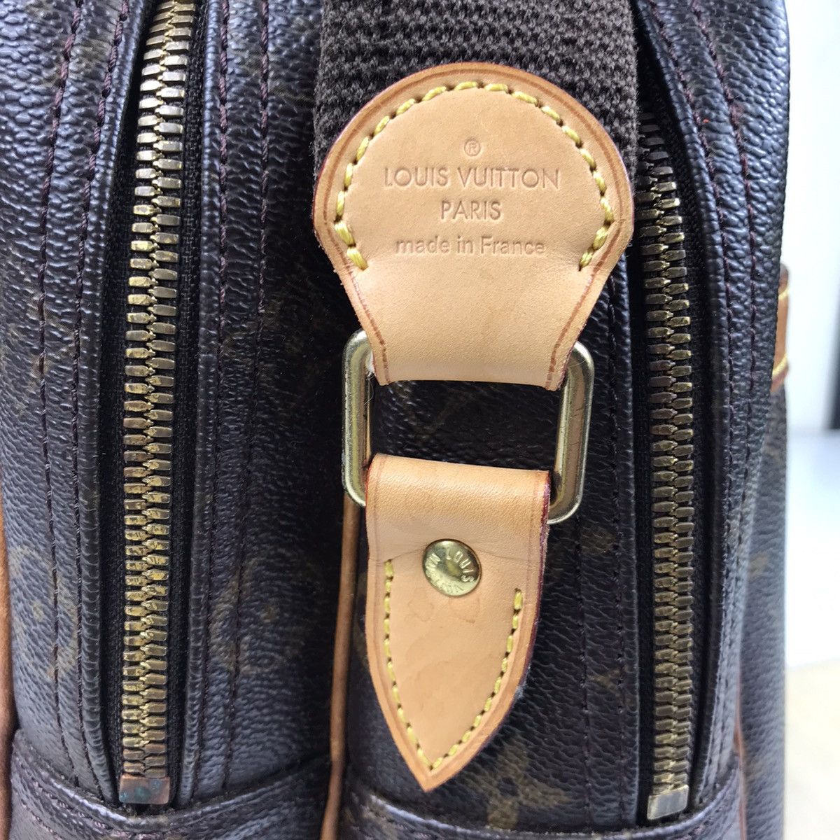 Louis Vuitton AUTHENTIC LOUIS VUITTON MONOGRAM REPORTER GM BAG Size ONE SIZE - 5 Thumbnail