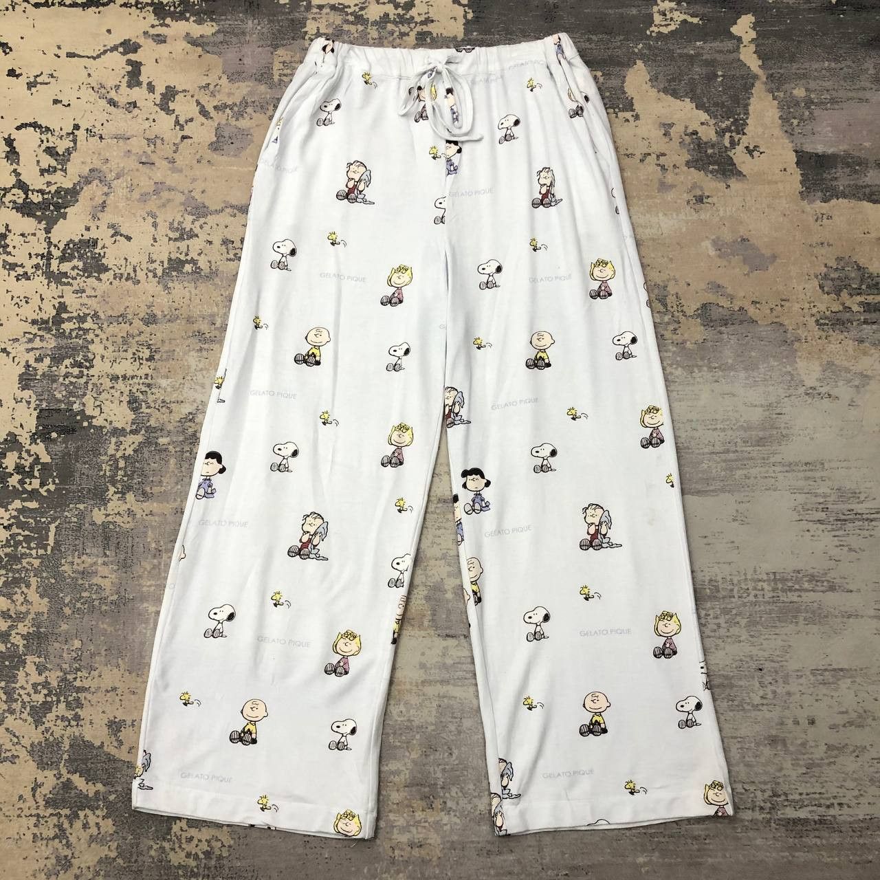 Cartoon Network × Peanuts P581 SNOOPY PEANUTS FULLPRINT SWEATPANTS Size 30" / US 8 / IT 44 - 1 Thumbnail