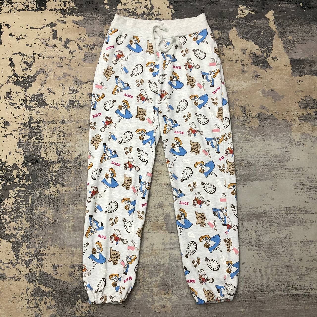 Disney P580 ALICE IN WONDERLAND DISNEY SWEATPANTS Size 31" - 1 Thumbnail