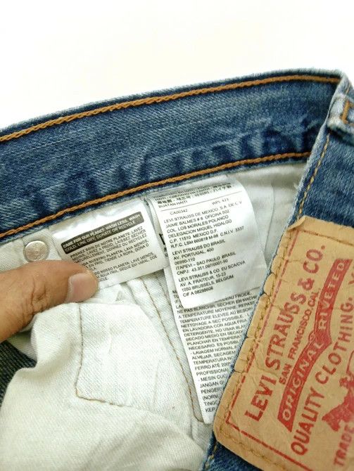 Levi's Vintage Levi's 501 Distressed Jeans 40x32 Size US 40 / EU 56 - 8 Thumbnail