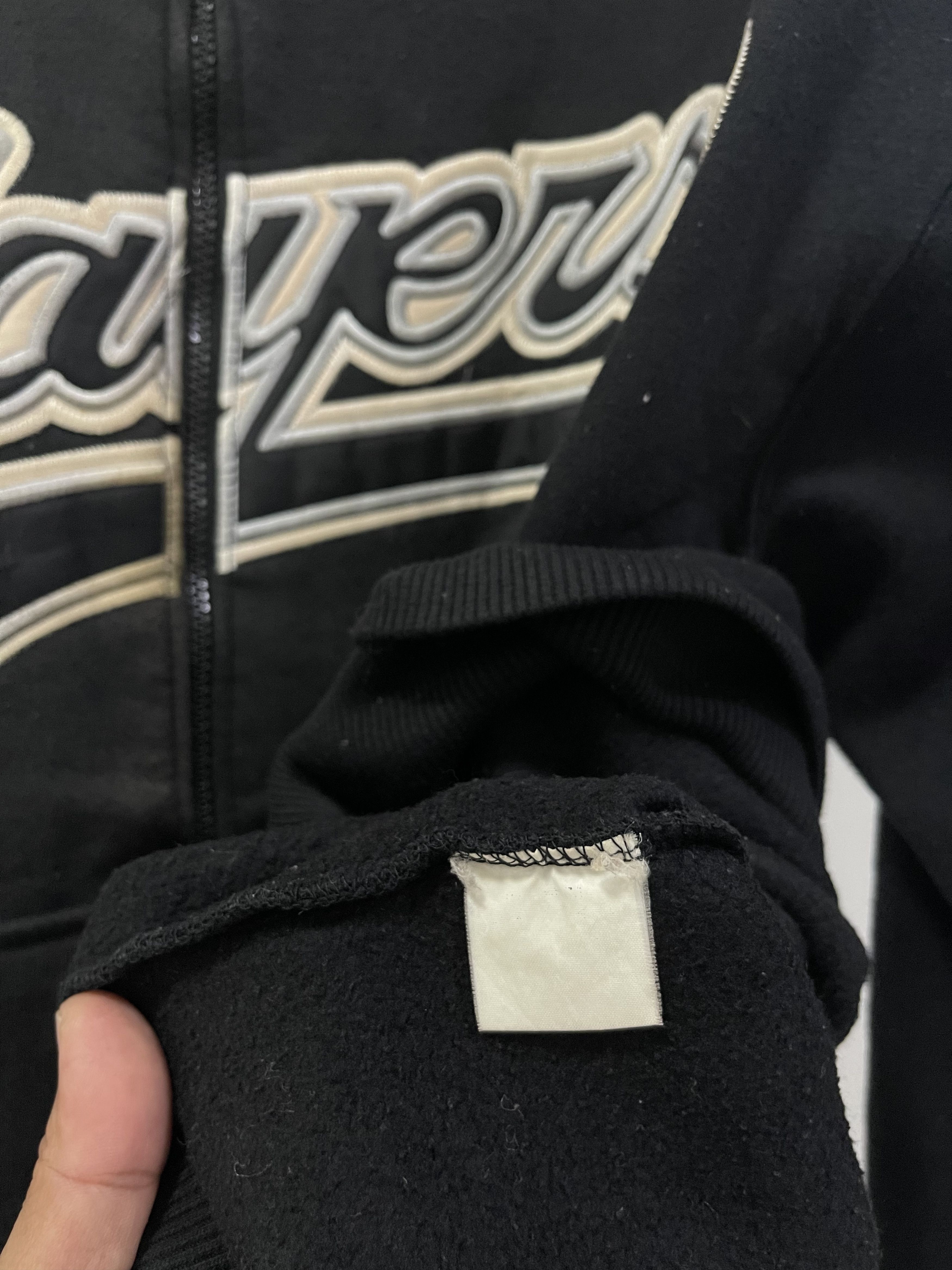 Japanese Brand Vintage Player 69 Embroidery Big Logo Hoodie Size US L / EU 52-54 / 3 - 16 Thumbnail