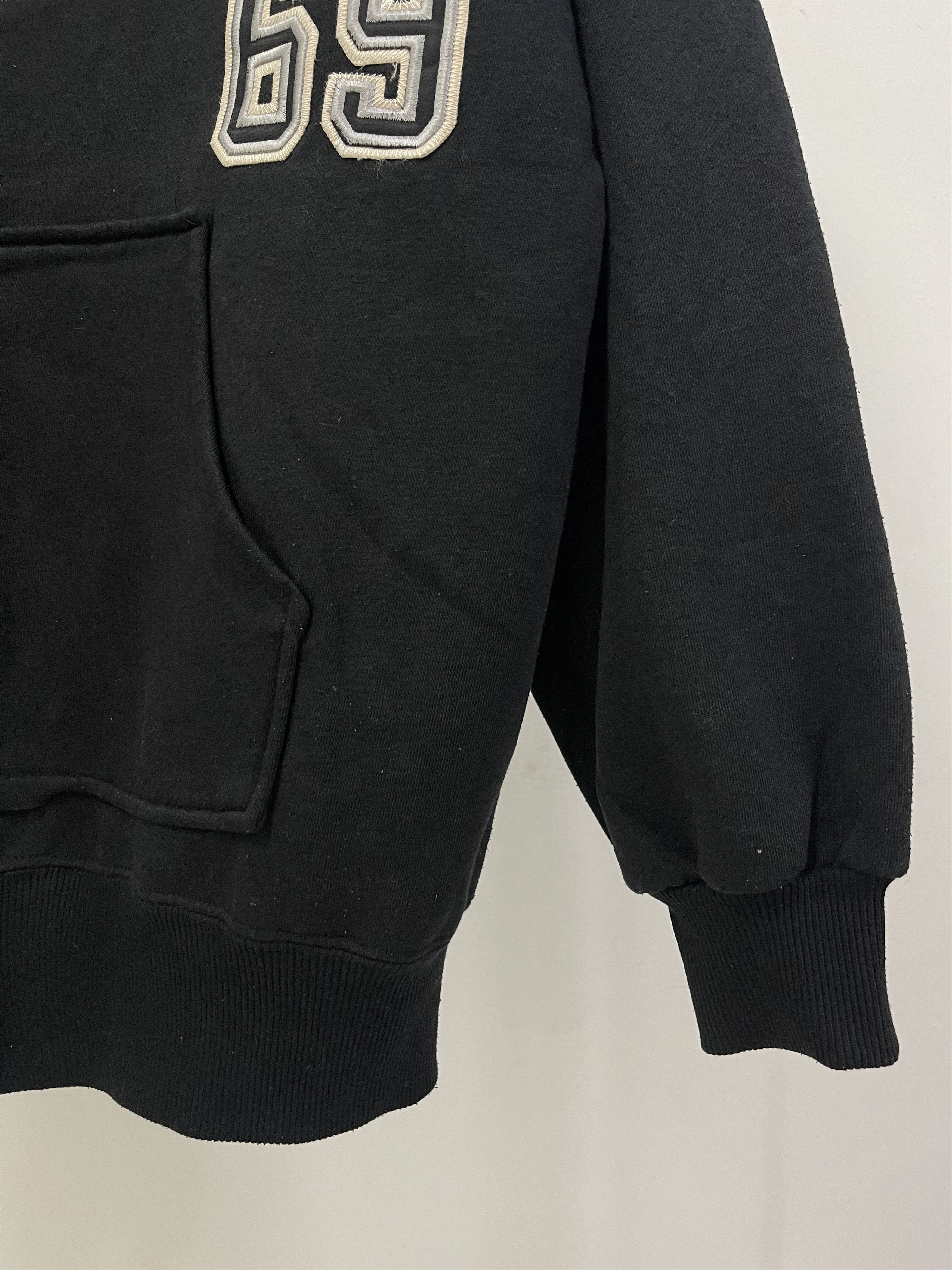 Japanese Brand Vintage Player 69 Embroidery Big Logo Hoodie Size US L / EU 52-54 / 3 - 4 Thumbnail