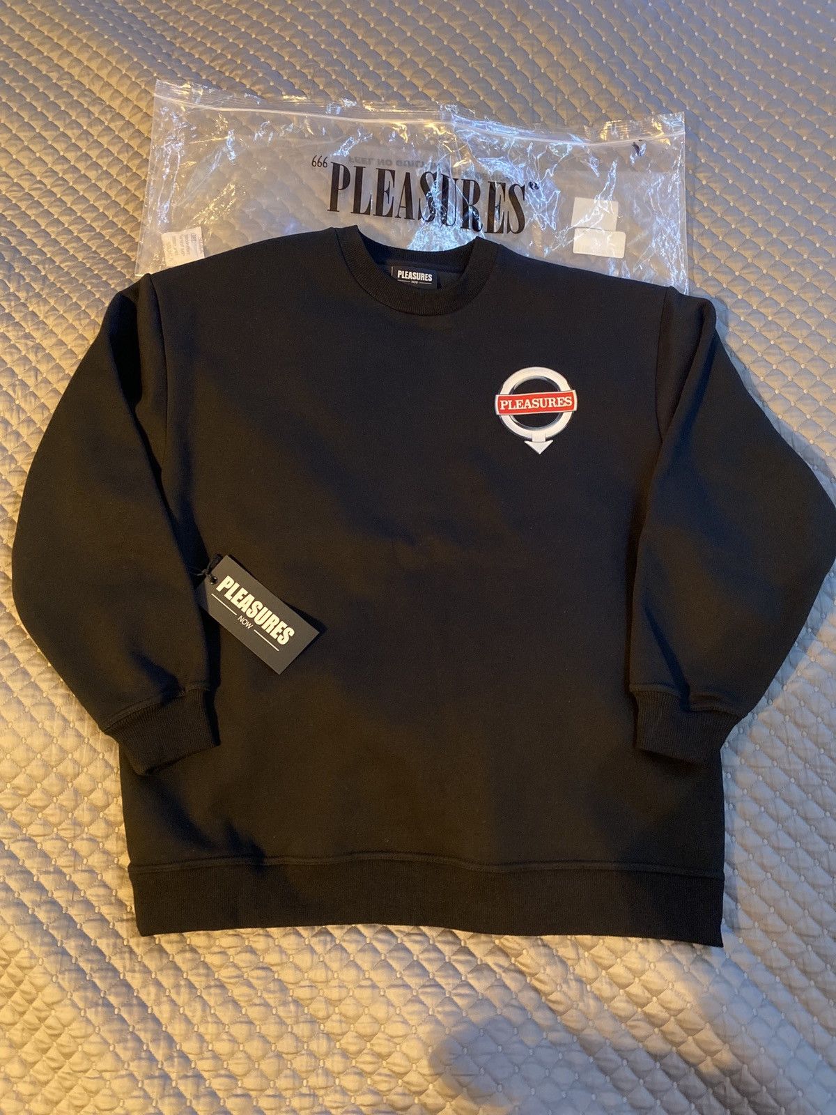 Pleasures Pleasures LANGUAGE CREWNECK Size M Size US M / EU 48-50 / 2 - 3 Thumbnail