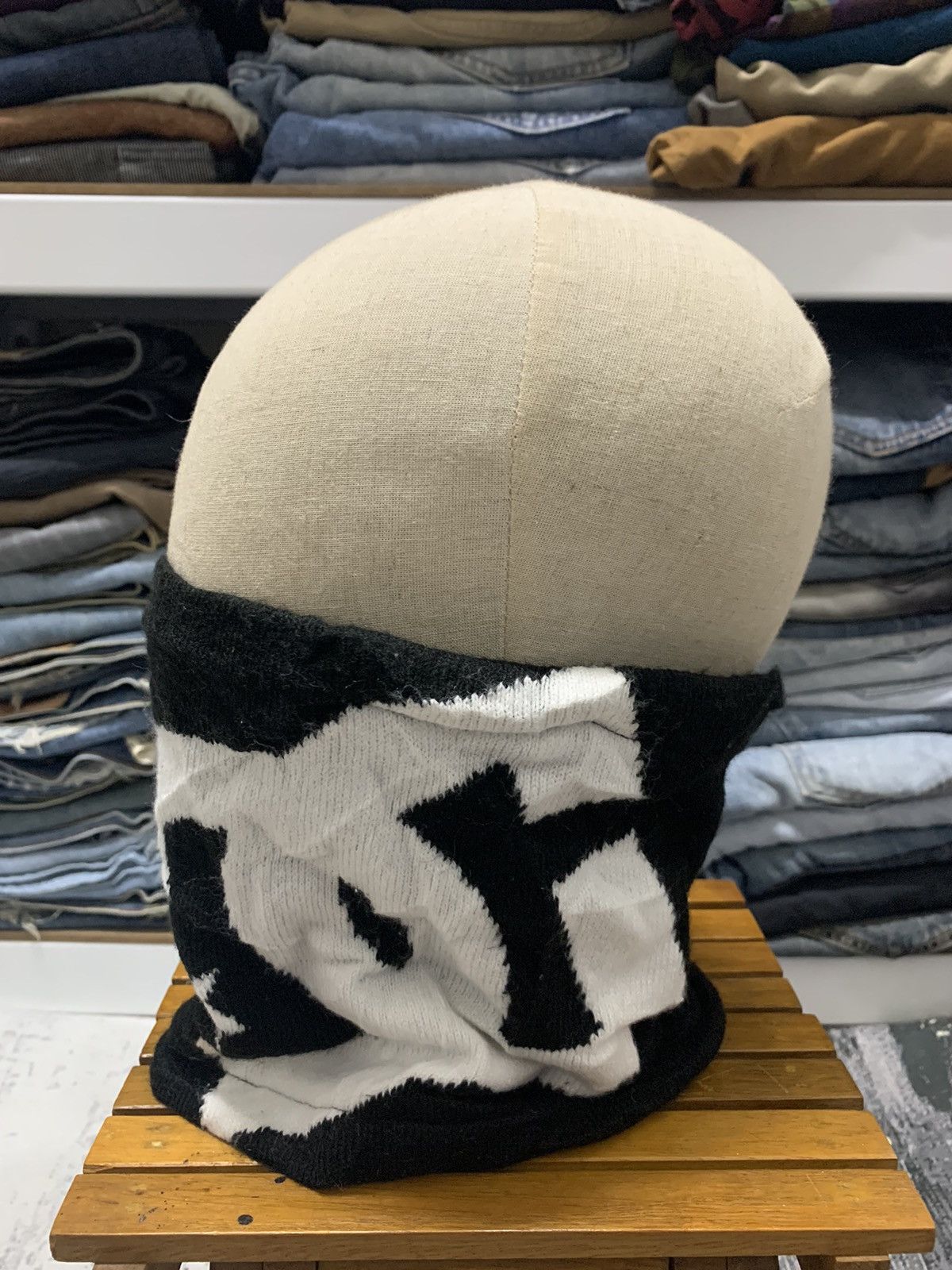 DC DC Ski Neck Warmer Wrap Big Logo Size ONE SIZE - 1 Thumbnail