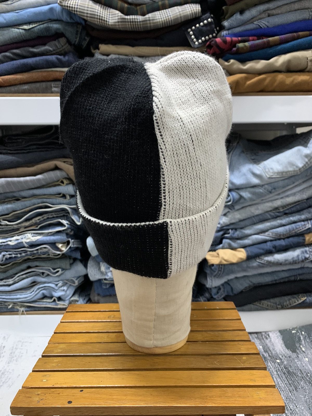 If Six Was Nine Vintage Black White Pilot Ski Snowboard Beanie Hat Size ONE SIZE - 4 Thumbnail