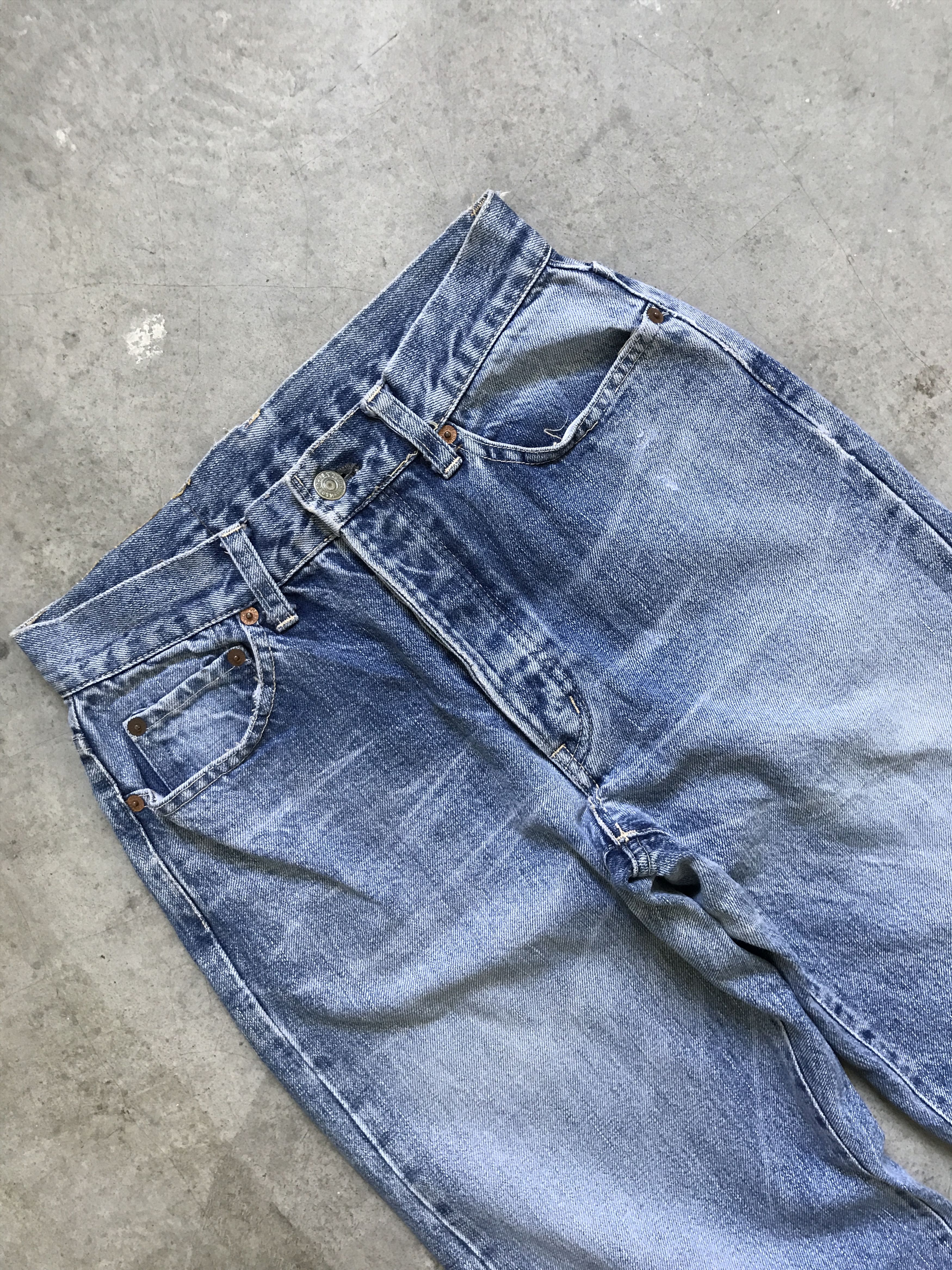 Blue Blue Japan × HOLLYWOOD RANCH MARKET D49 HR MARKET Japan Selvedge Faded Denim Size US 26 / EU 42 - 4 Thumbnail
