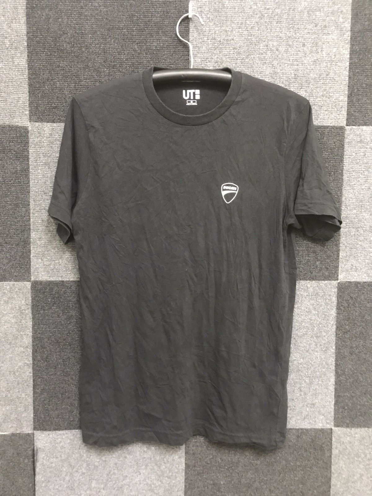 Ducati × Uniqlo Uniqlo x DUCATI Shirt Size US S / EU 44-46 / 1 - 4 Thumbnail