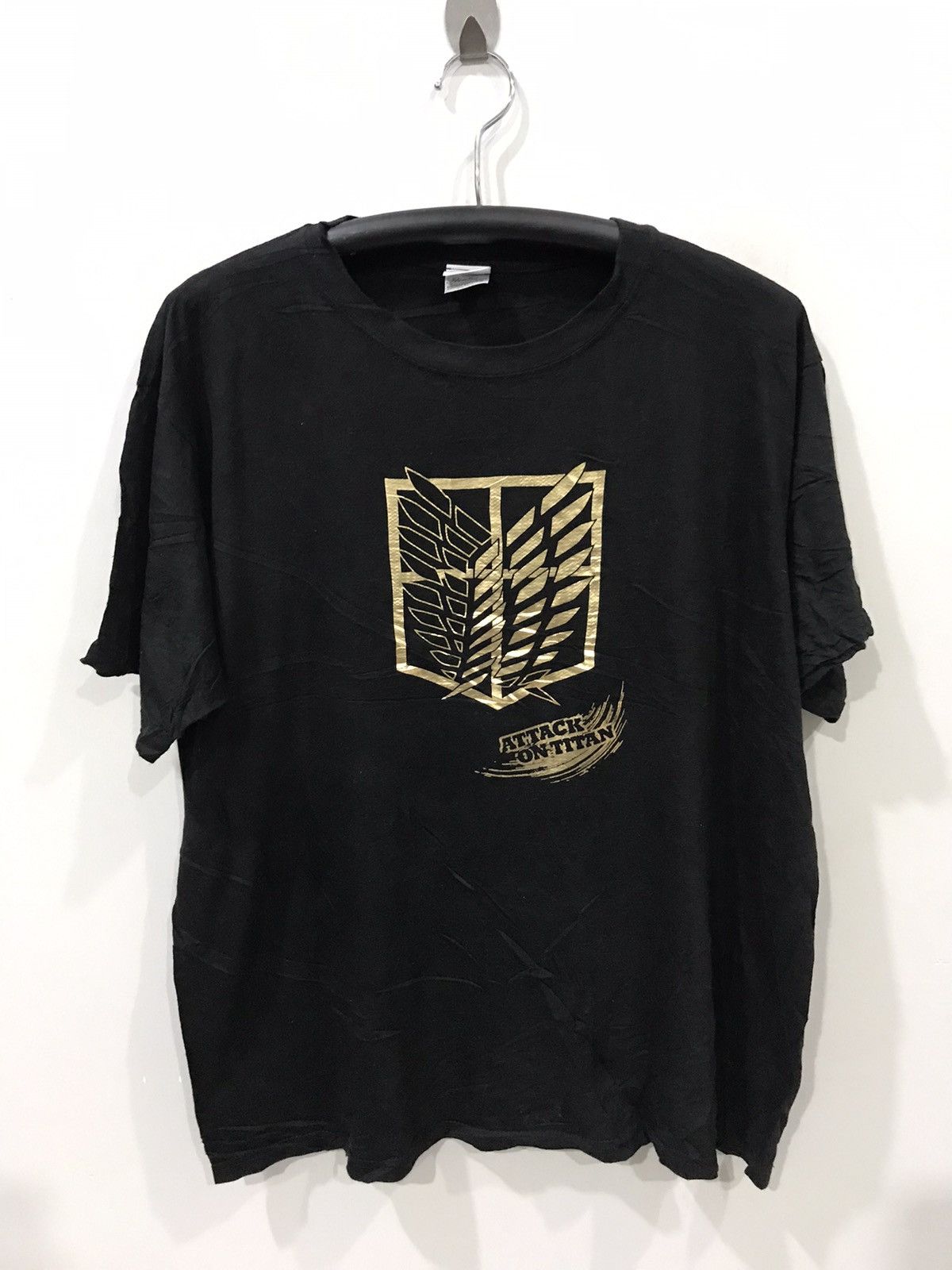 Other ATTACK ON TITAN Golden Print Shirt Size US L / EU 52-54 / 3 - 1 Thumbnail