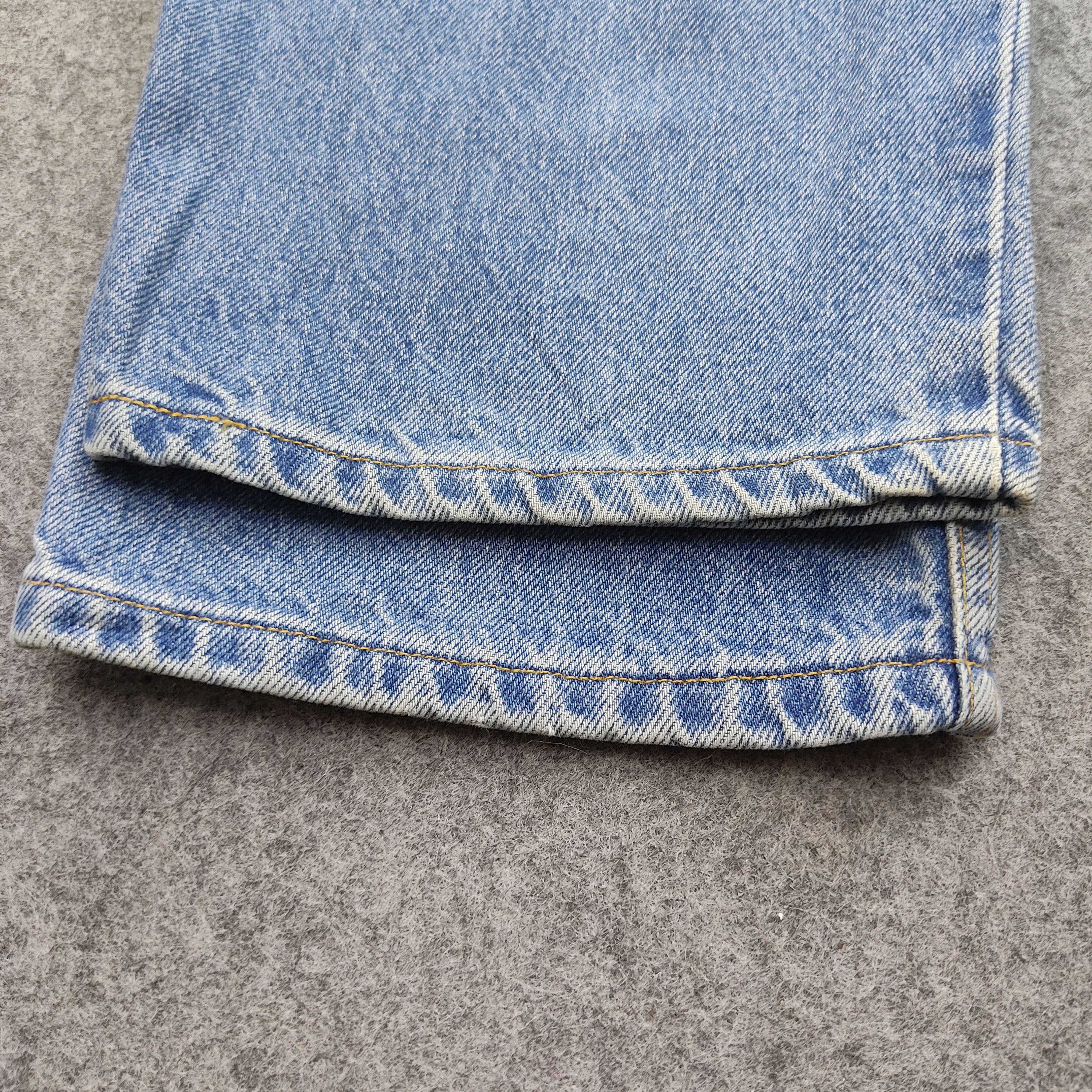 Vintage 90s Levis Jeans L189