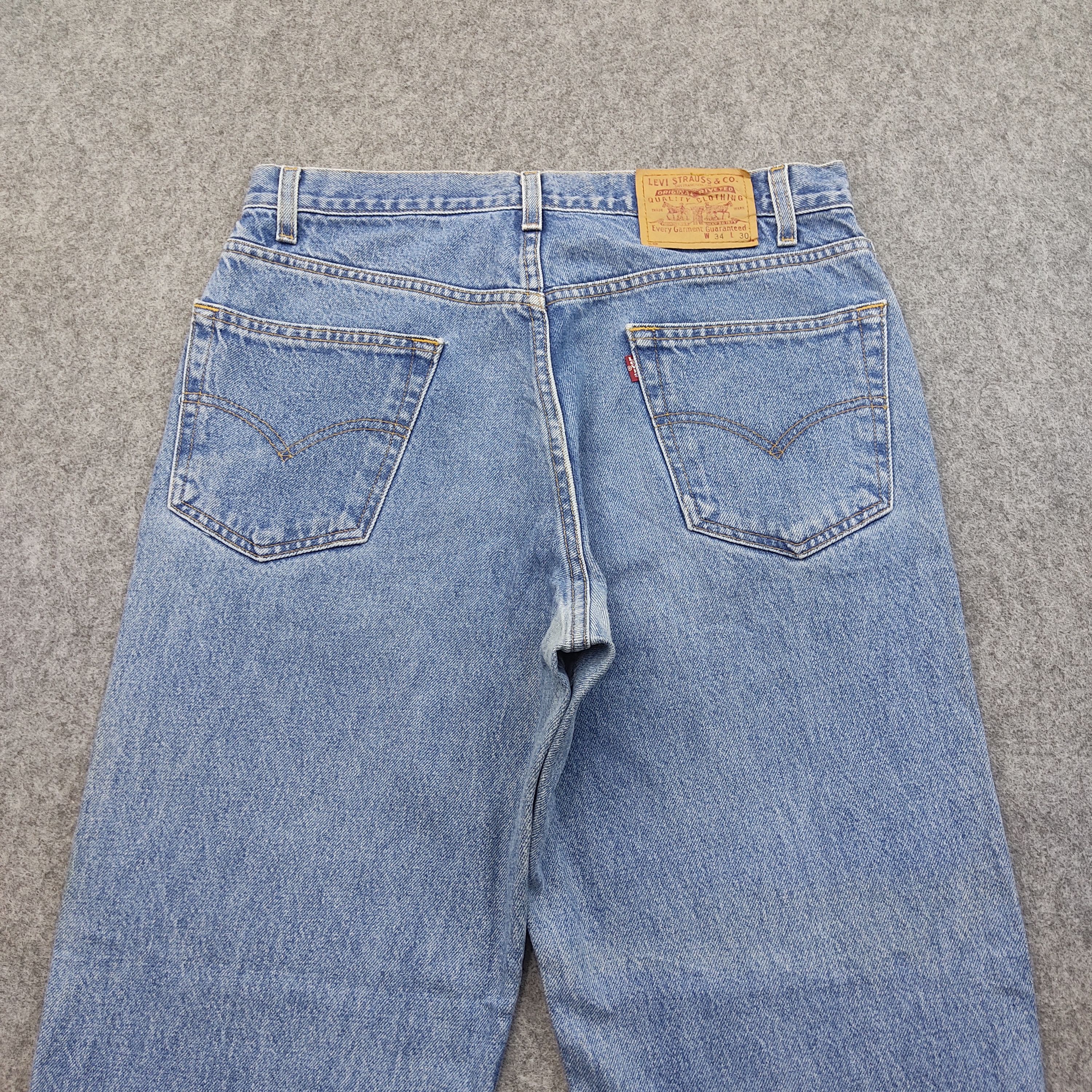 Vintage 90s Levis Jeans L189
