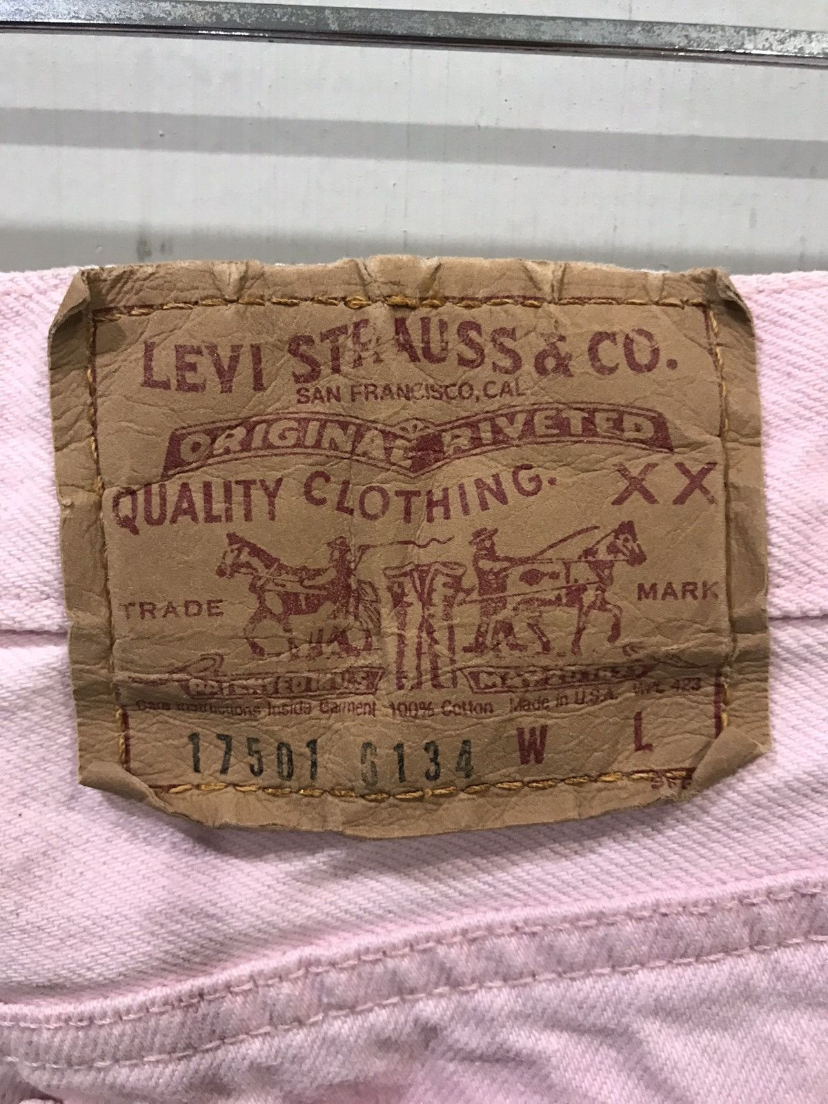 Levi's × Vintage Vintage 90s Levis 17501 Light Pink Denim 544 Button Size US 28 / EU 44 - 9 Thumbnail