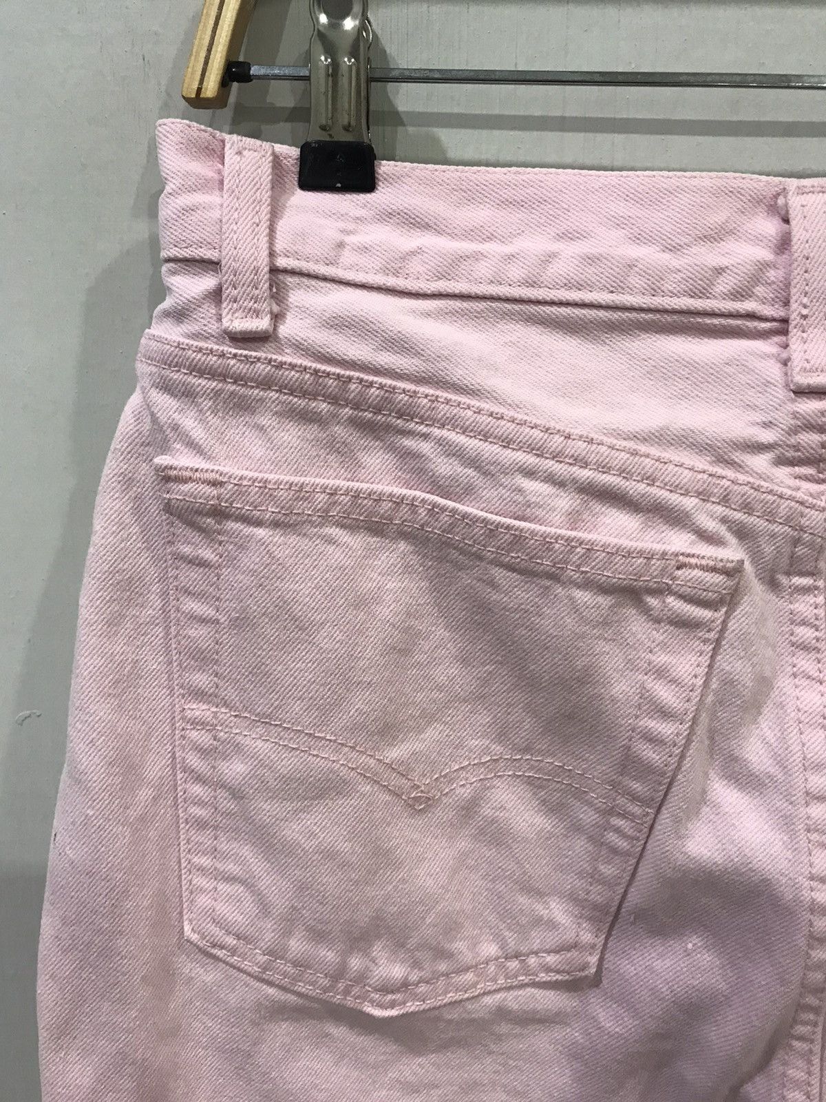 Levi's × Vintage Vintage 90s Levis 17501 Light Pink Denim 544 Button Size US 28 / EU 44 - 12 Thumbnail