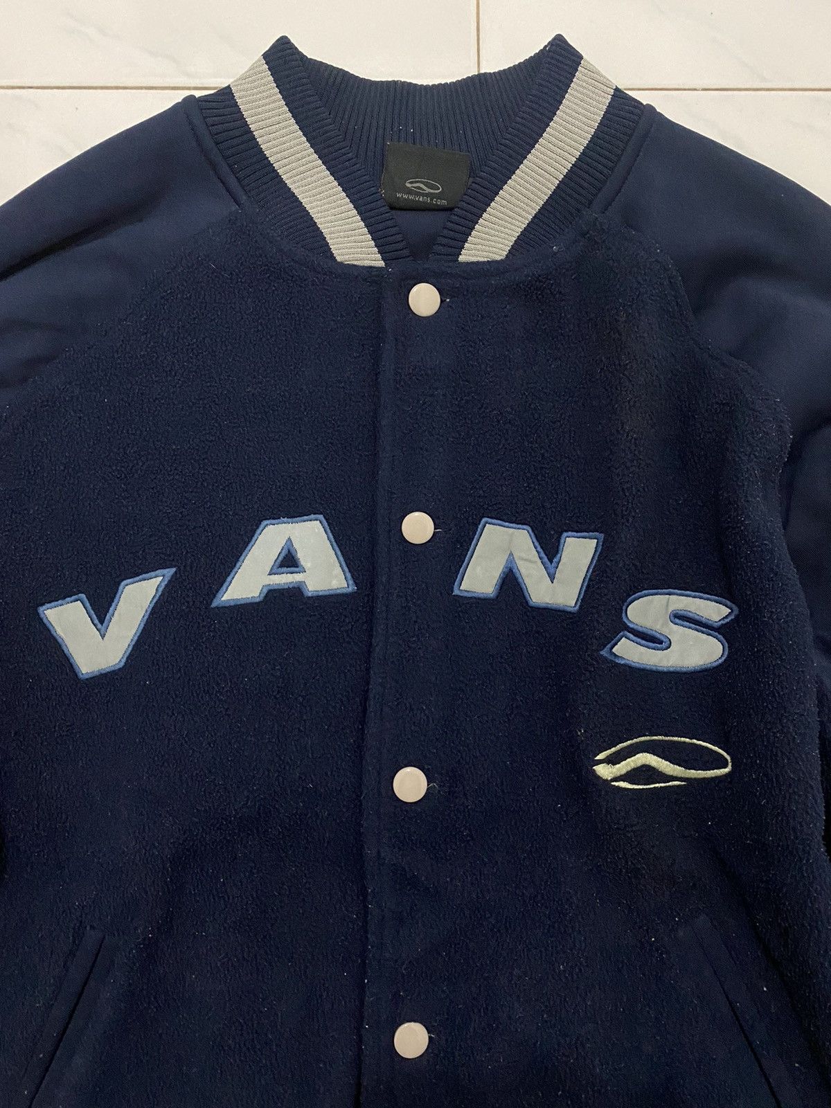 Vans 🔥Vintage🔥 Vans Reflect Logo Zipper Jacket Size US M / EU 48-50 / 2 - 5 Thumbnail