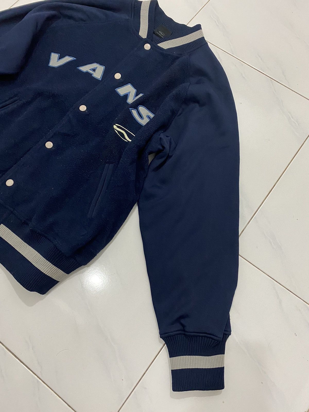 Vans 🔥Vintage🔥 Vans Reflect Logo Zipper Jacket Size US M / EU 48-50 / 2 - 4 Thumbnail