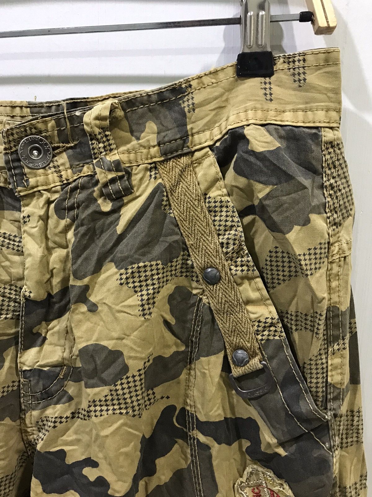 Other JUNYEJEANS Yellow Camo Military Multipockets Short Size US 30 / EU 46 - 2 Thumbnail