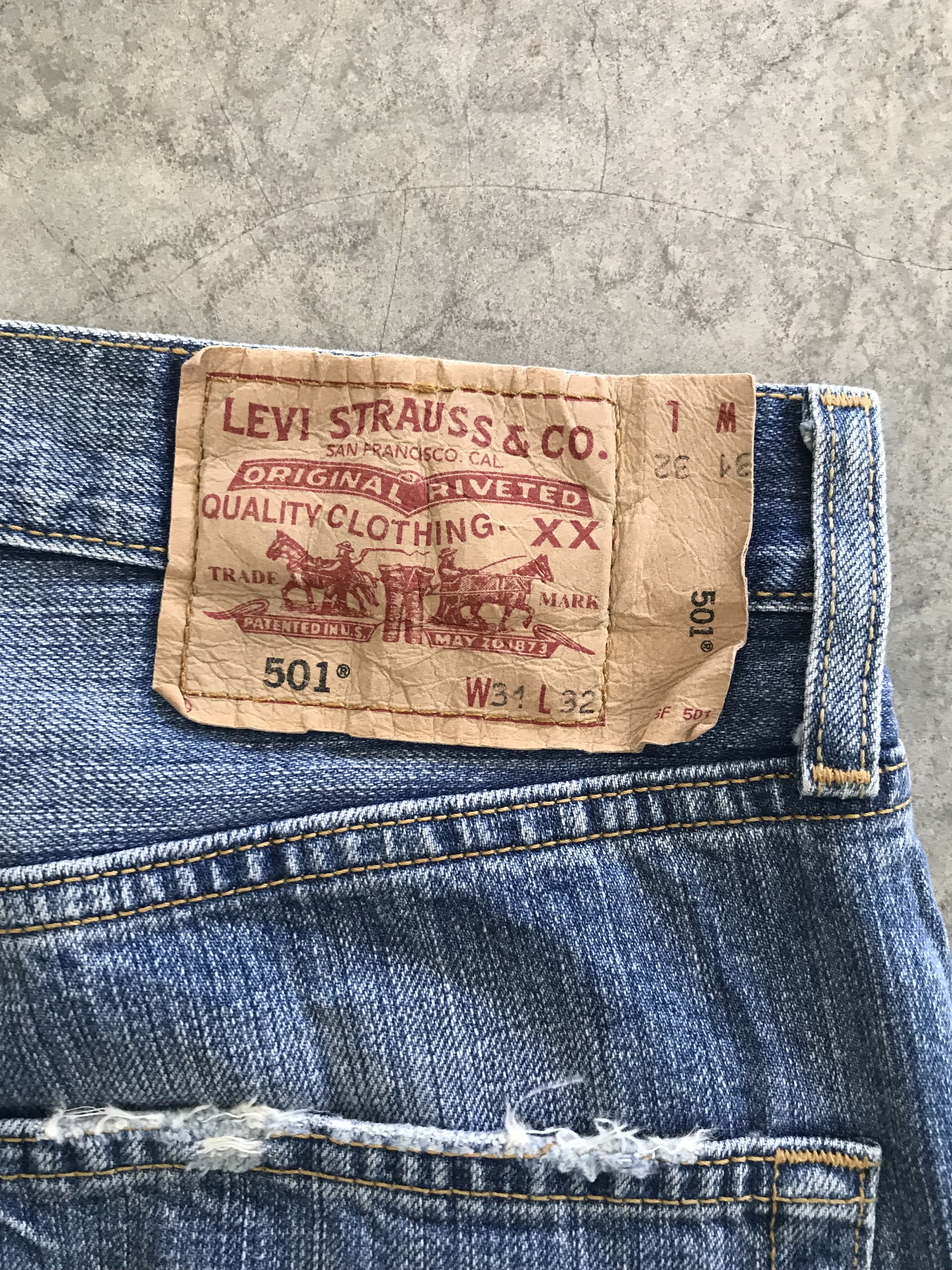 Levi's Levis 501 Light wash Jeans Size US 31 - 16 Thumbnail