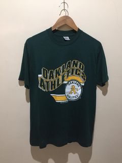 Oakland Athletics Men T Shirt XL Green Logo Spellout Short Sleeve MLB Crew  Neck