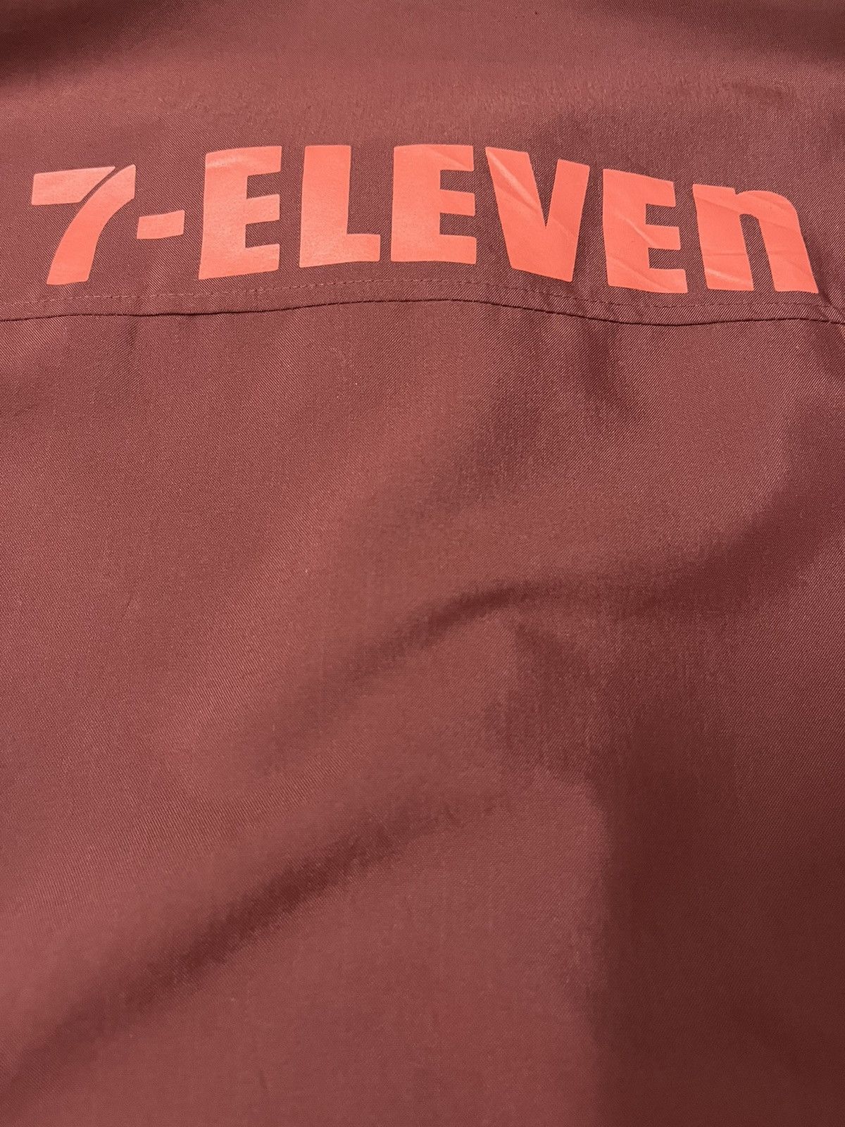 Japanese Brand Vintage 7 Eleven Zipper Uniform Shirt Size US XL / EU 56 / 4 - 4 Thumbnail
