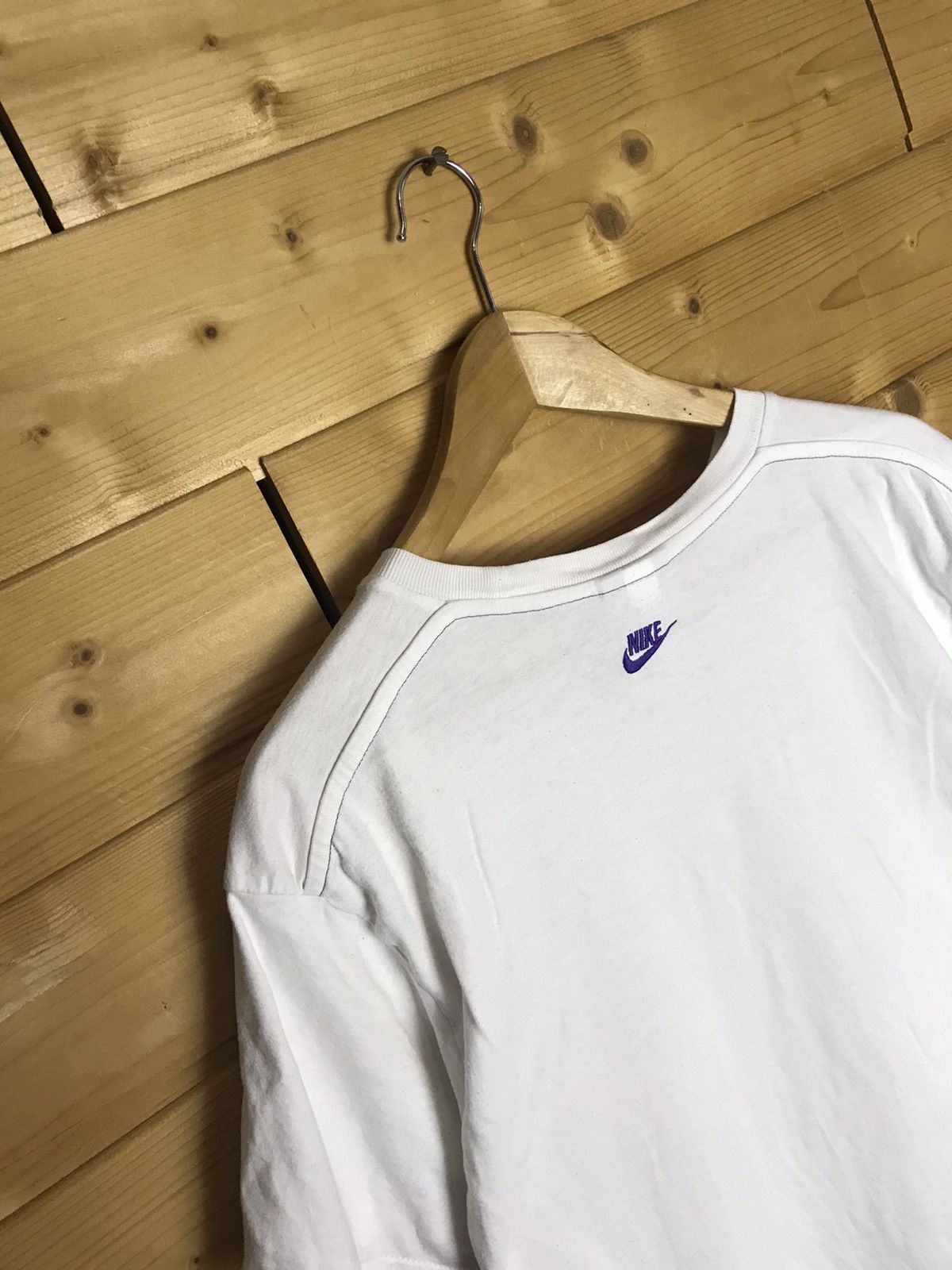 Vintage Vintage Nike small back logo t-shirt Size US L / EU 52-54 / 3 - 1 Thumbnail