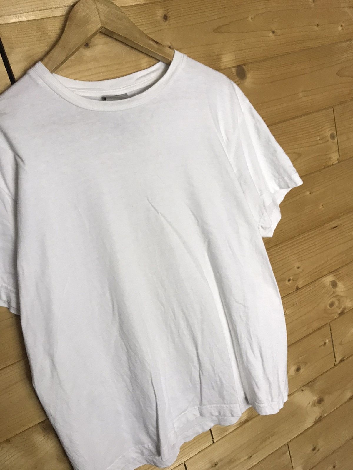 Vintage Vintage Nike small back logo t-shirt Size US L / EU 52-54 / 3 - 5 Thumbnail