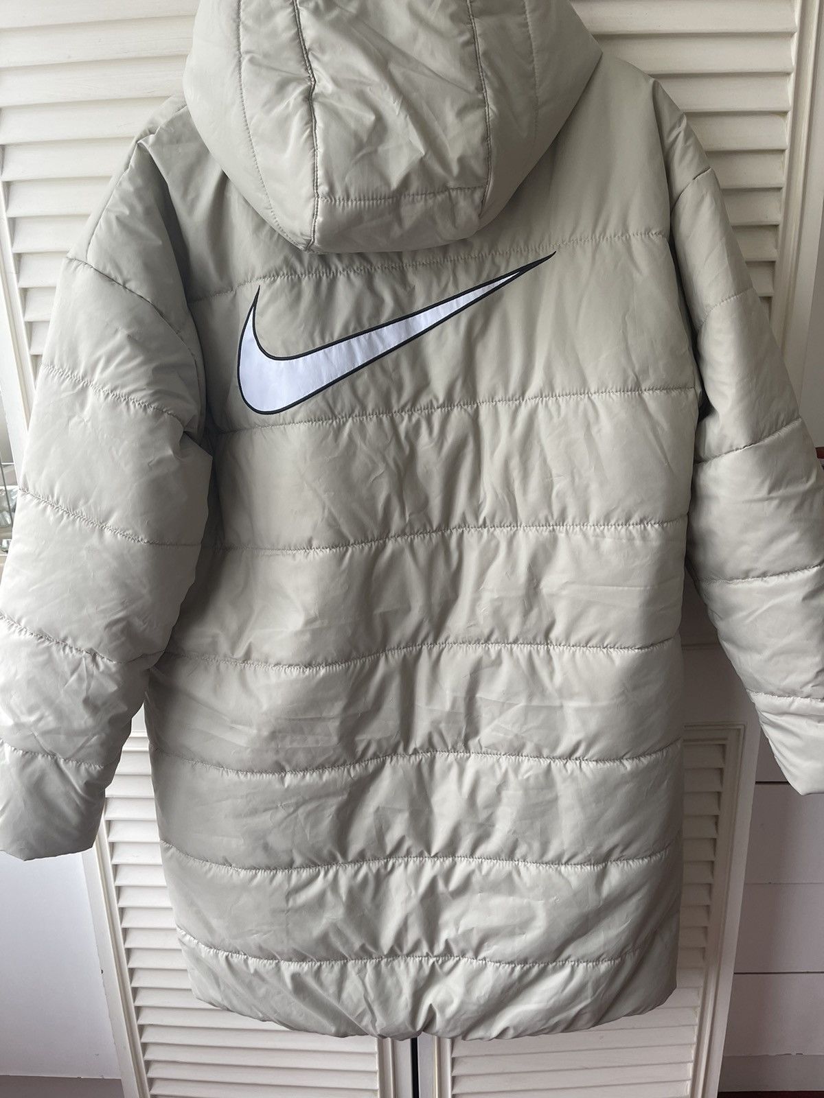 NIKE CZ1463-260 girls ladies jacket sizes in photos by tape