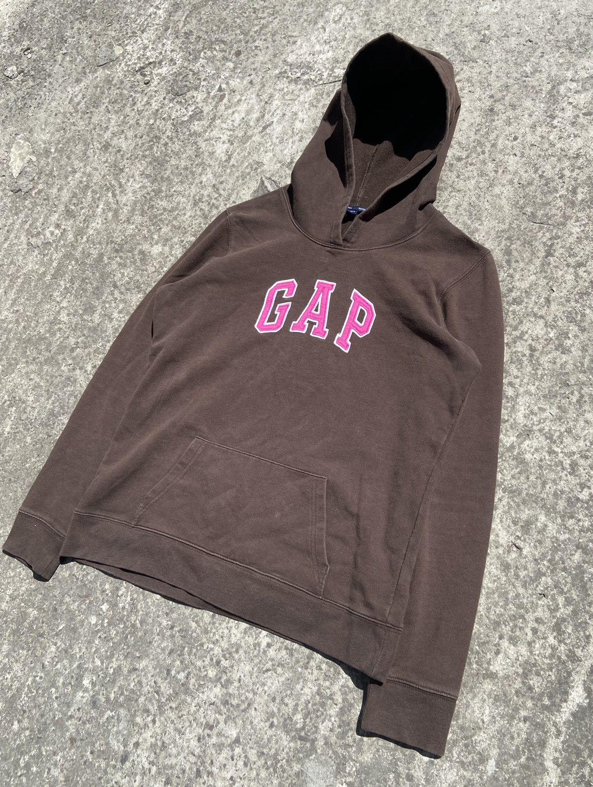Gap × Vintage Vintage Big Logo Gap Brown Hoodie Streetwear Style 90s Women Size S / US 4 / IT 40 - 1 Thumbnail