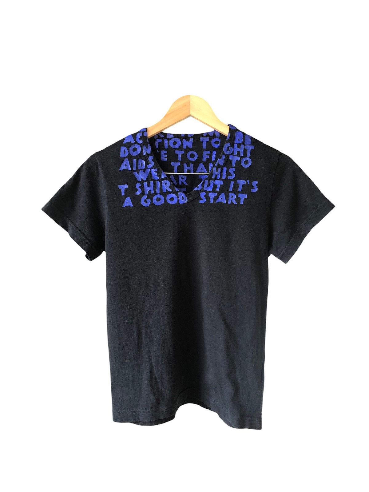 image of Avant Garde x Maison Margiela Vintage Maison Martin Margiela Paris Graphic T-Shirt in Black, Women'