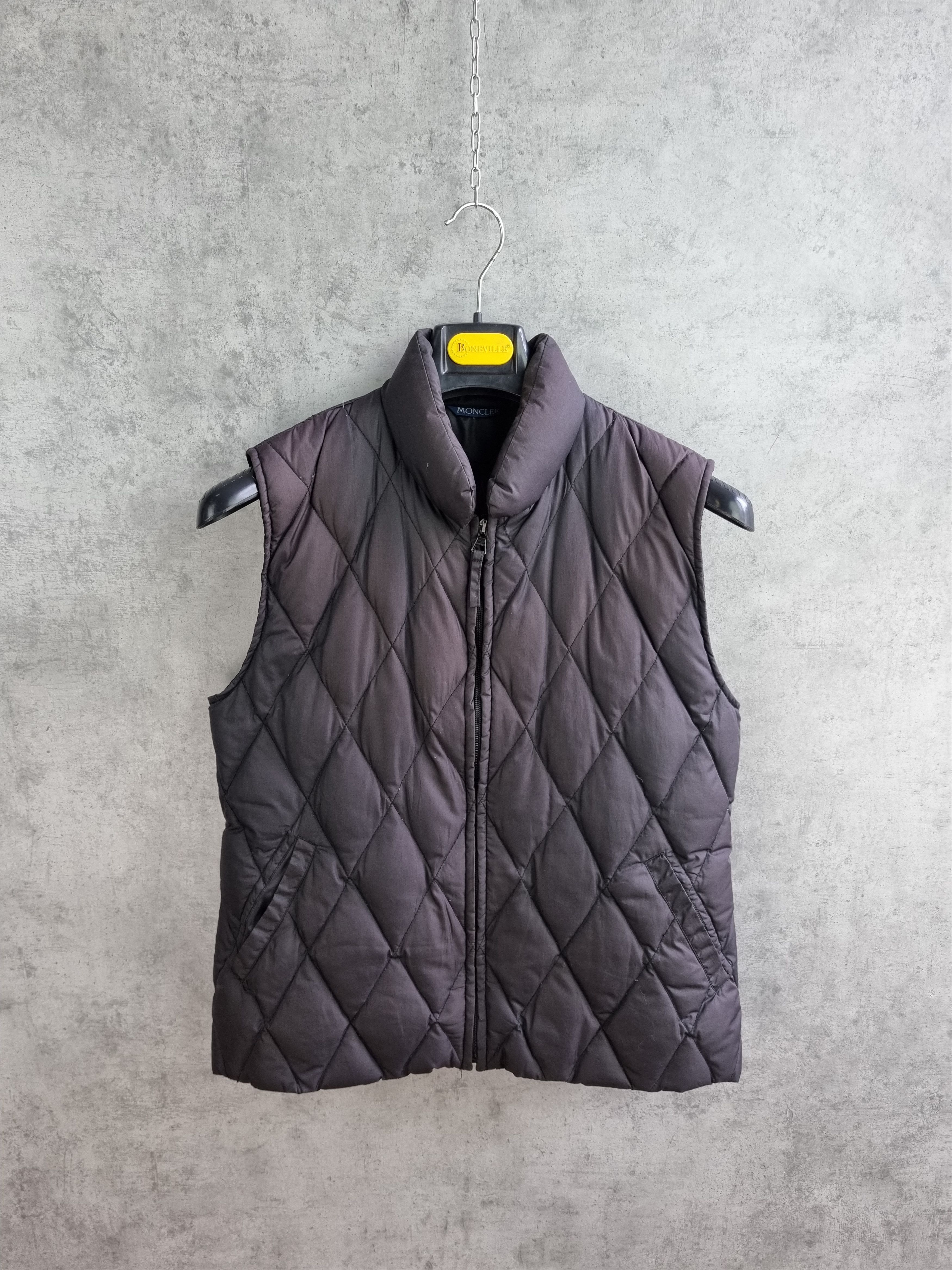 Moncler × Vintage Vintage Moncler Grenoble Quilted Down Vest Size US M / EU 48-50 / 2 - 4 Thumbnail