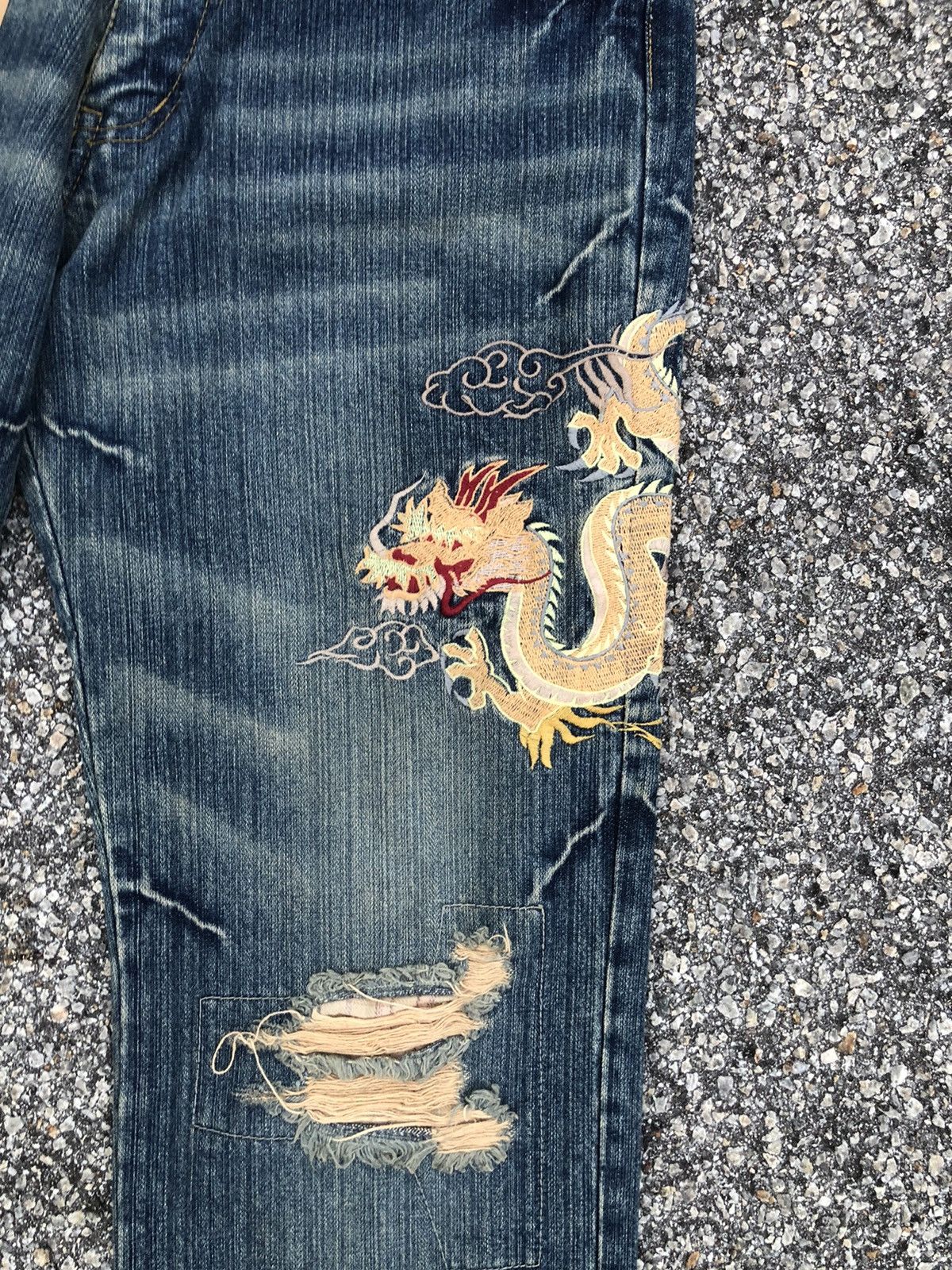Japanese Brand Japanese Dragon Embroidered Jeans Size US 32 / EU 48 - 9 Thumbnail