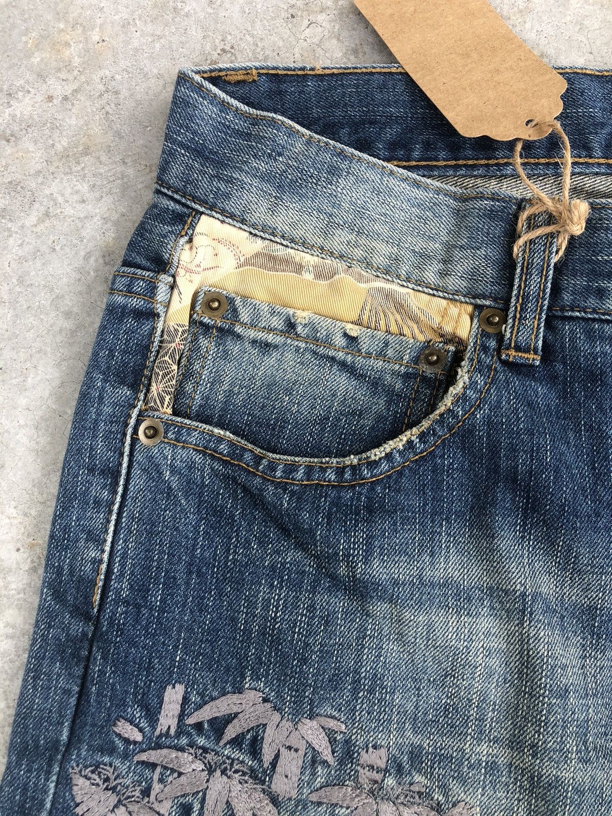 Karakuri Tamashii Karakuri Tamashii Embroidered Jeans Size US 34 / EU 50 - 9 Thumbnail