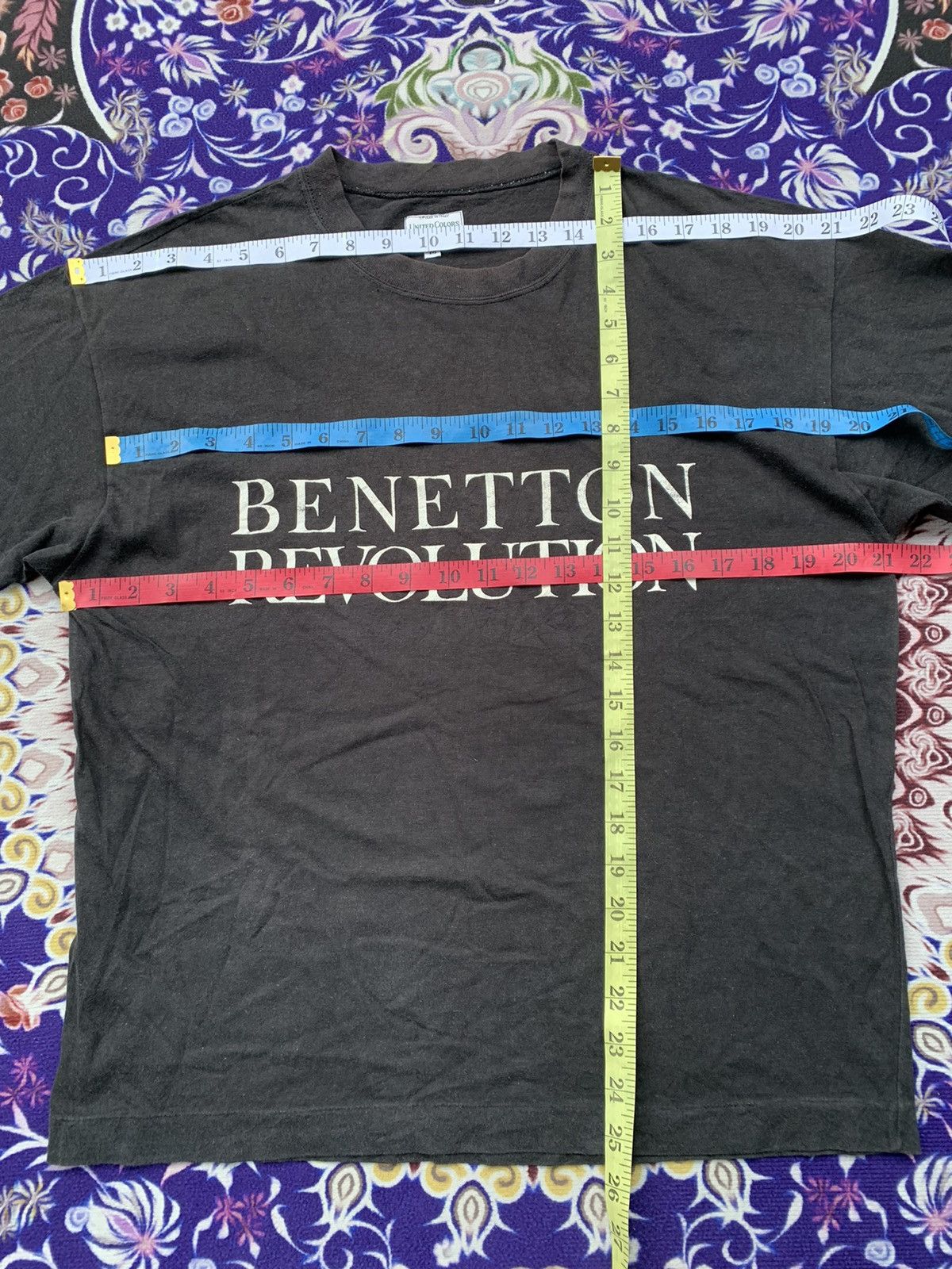 Benetton Vintage Benetton Revolution T-shirt Size US M / EU 48-50 / 2 - 6 Thumbnail