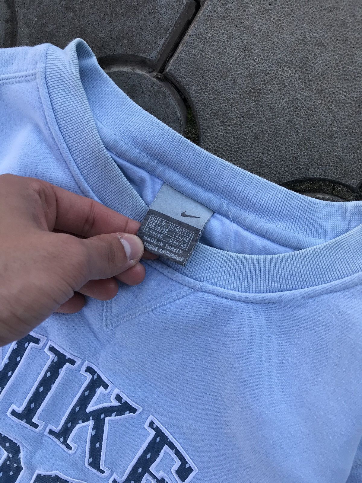 Nike Vintage Nike Baby Blue Y2K Sweatshirt 90s Size US S / EU 44-46 / 1 - 4 Thumbnail