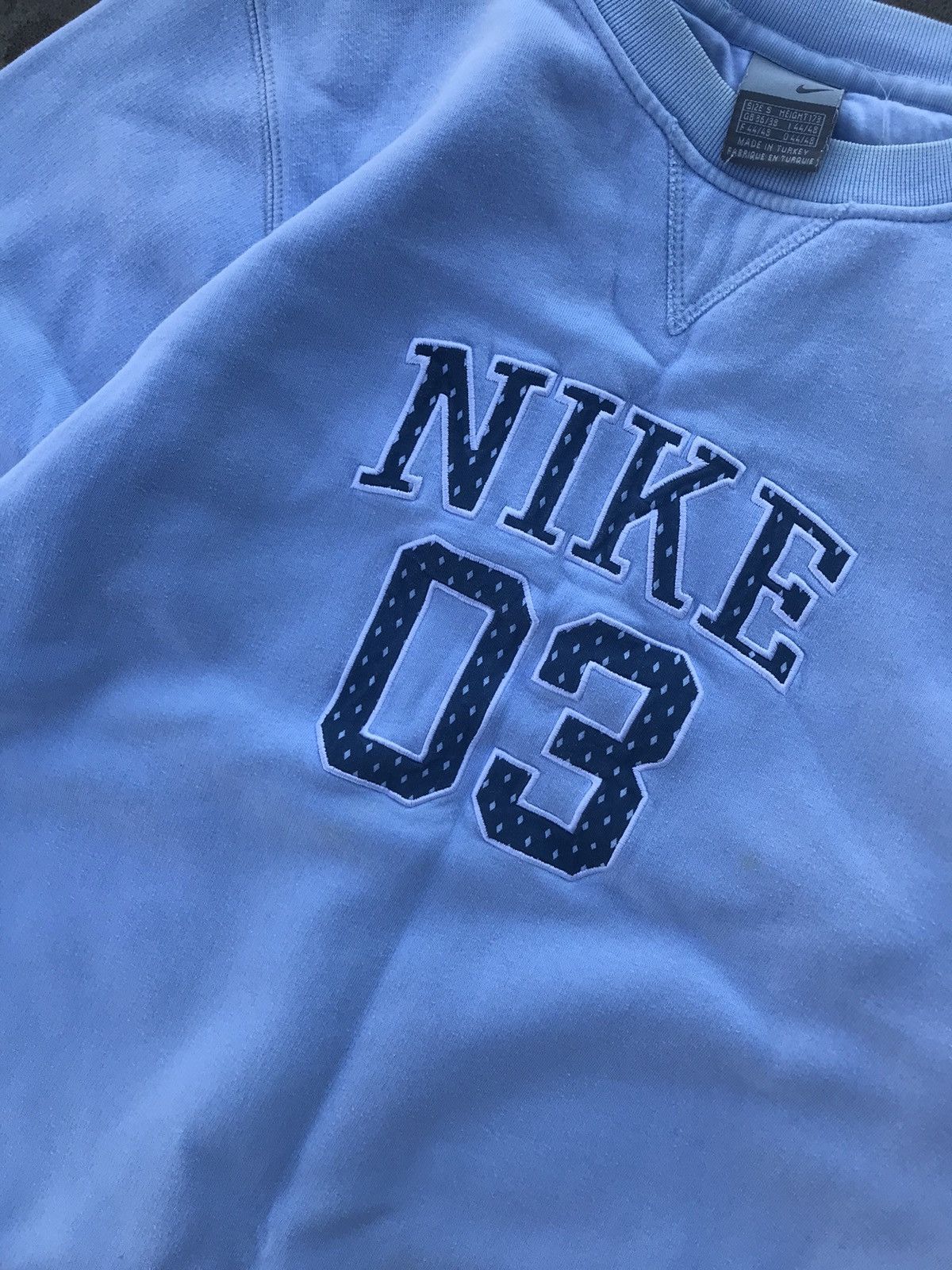 Nike Vintage Nike Baby Blue Y2K Sweatshirt 90s Size US S / EU 44-46 / 1 - 2 Thumbnail
