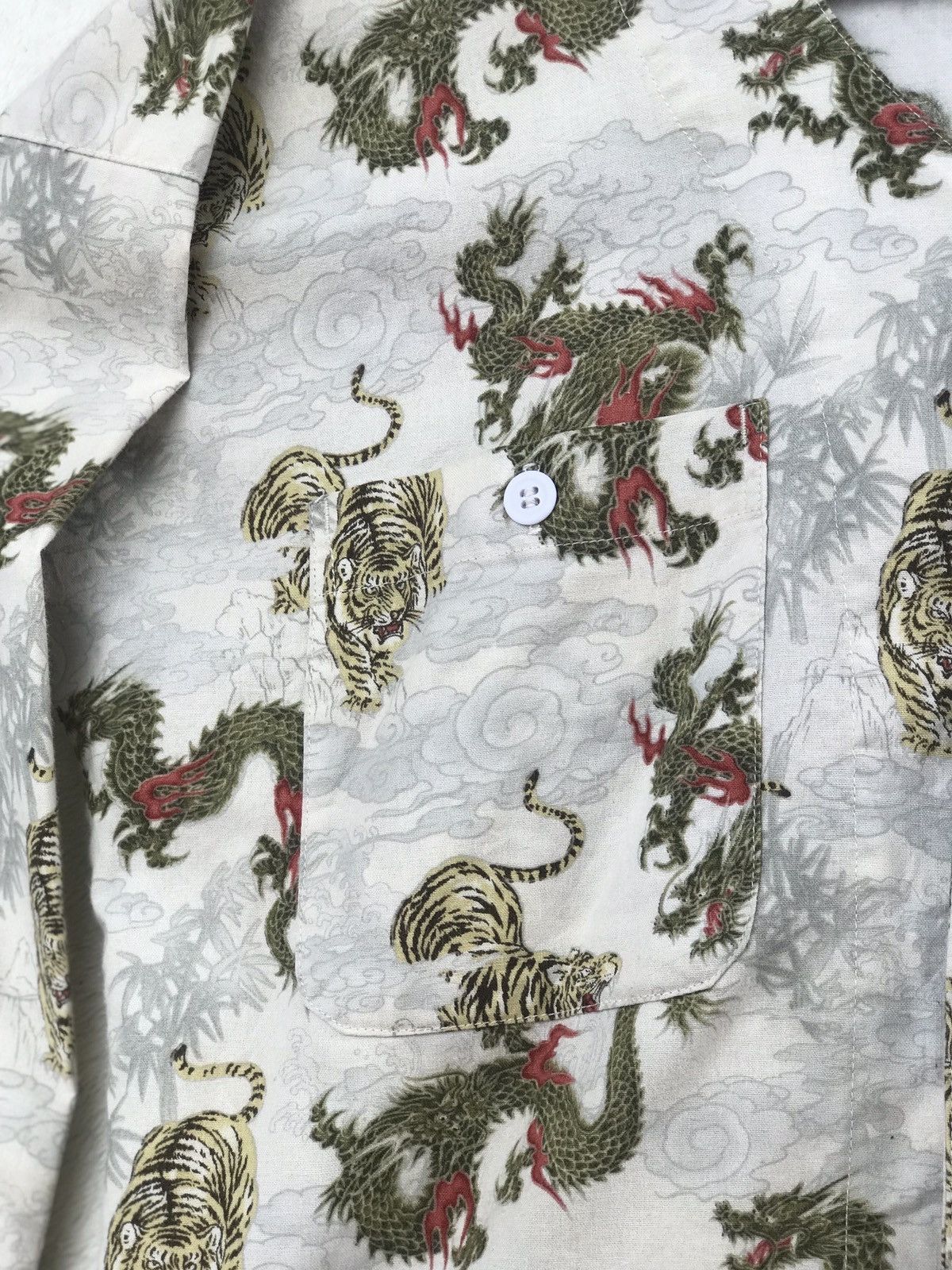 Japanese Brand Shirt Button up Long Sleeve Dragon Tiger Size US M / EU 48-50 / 2 - 9 Thumbnail