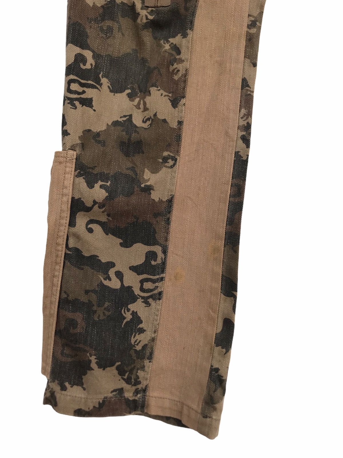 Japanese Brand Vintage Bondage Camo Cargo Pant Size US 30 / EU 46 - 4 Thumbnail