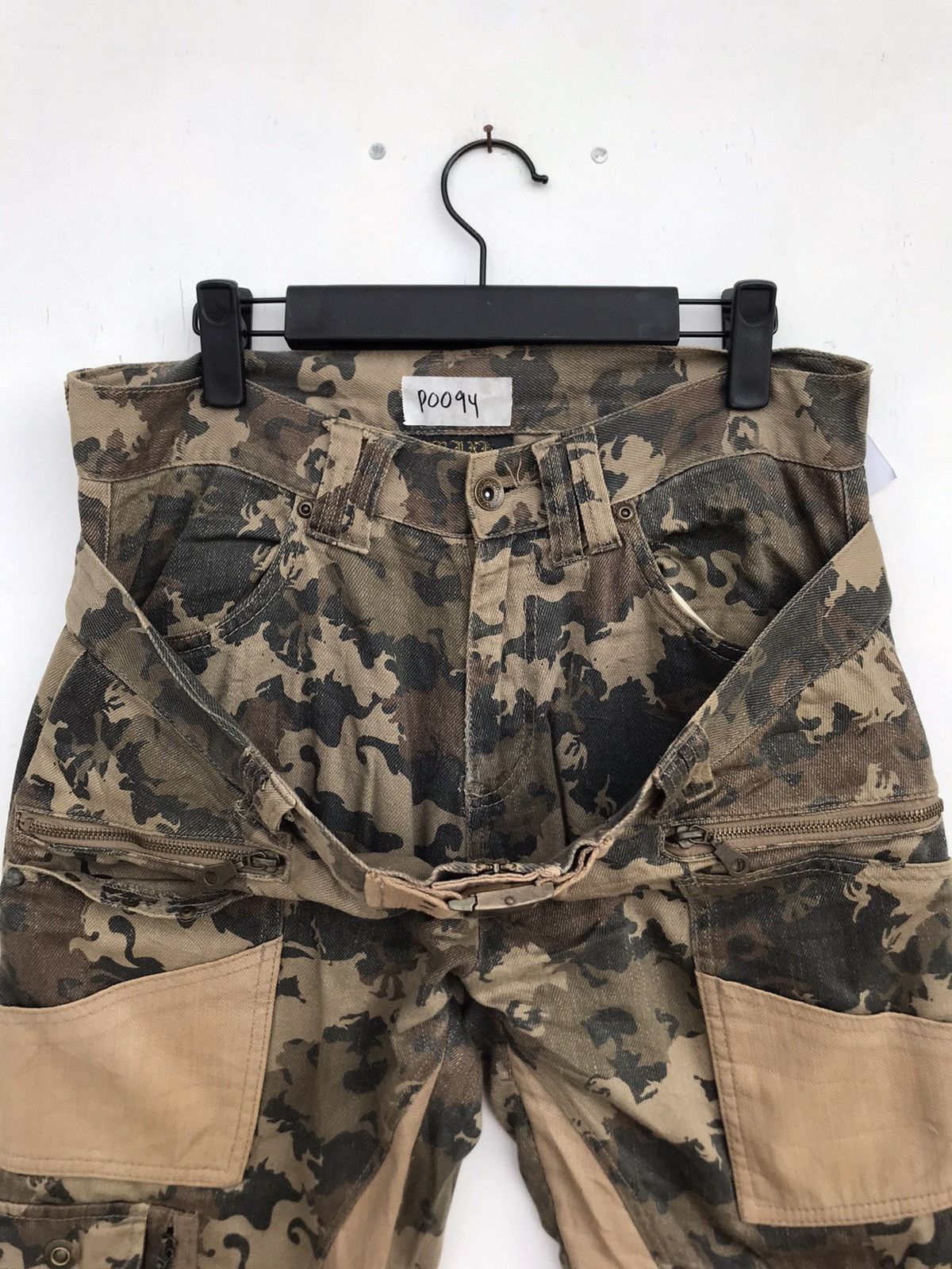 Japanese Brand Vintage Bondage Camo Cargo Pant Size US 30 / EU 46 - 5 Thumbnail
