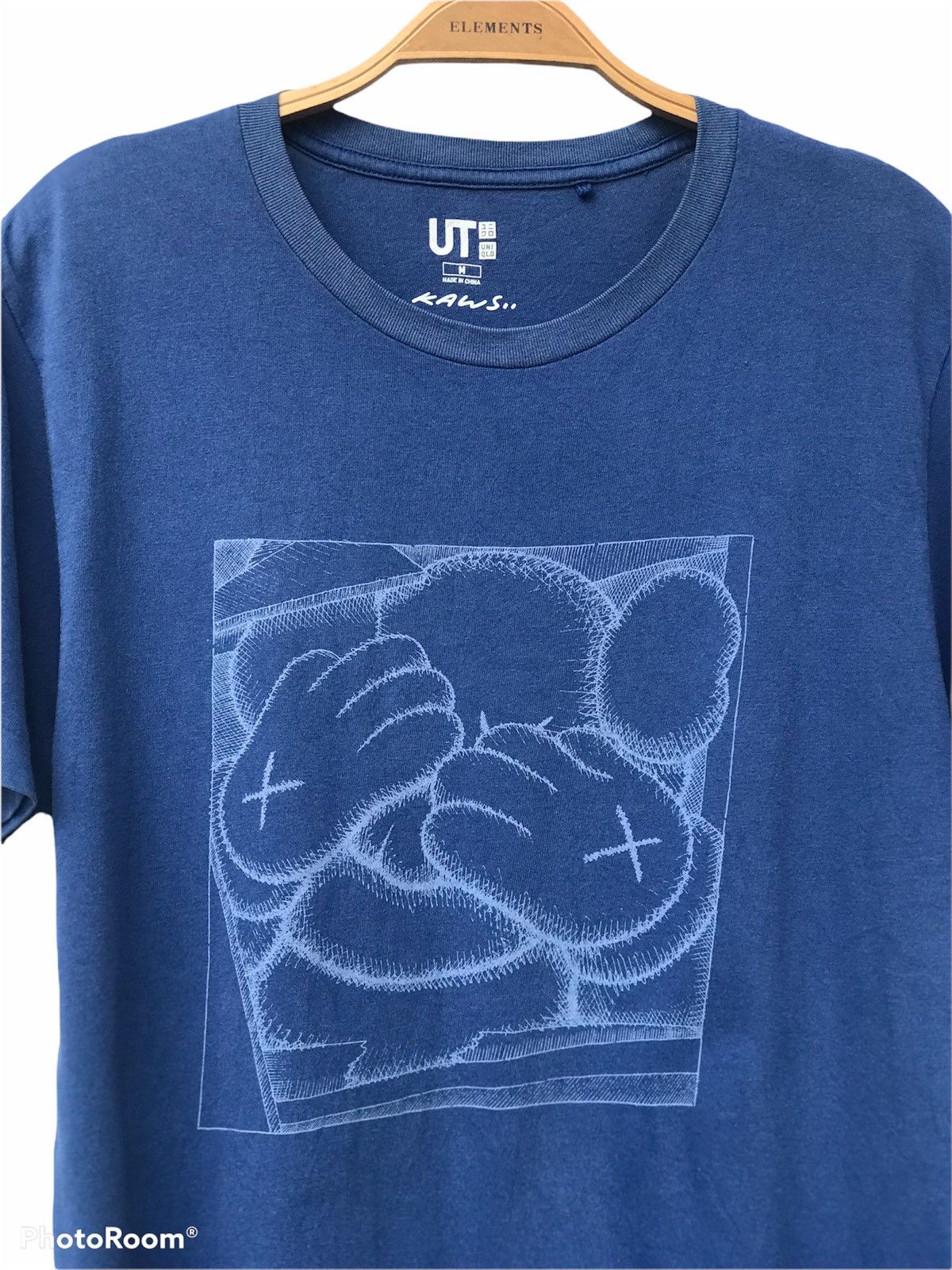 Kaws × Uniqlo Uniqlo X Kaws Shirt Size US M / EU 48-50 / 2 - 2 Thumbnail