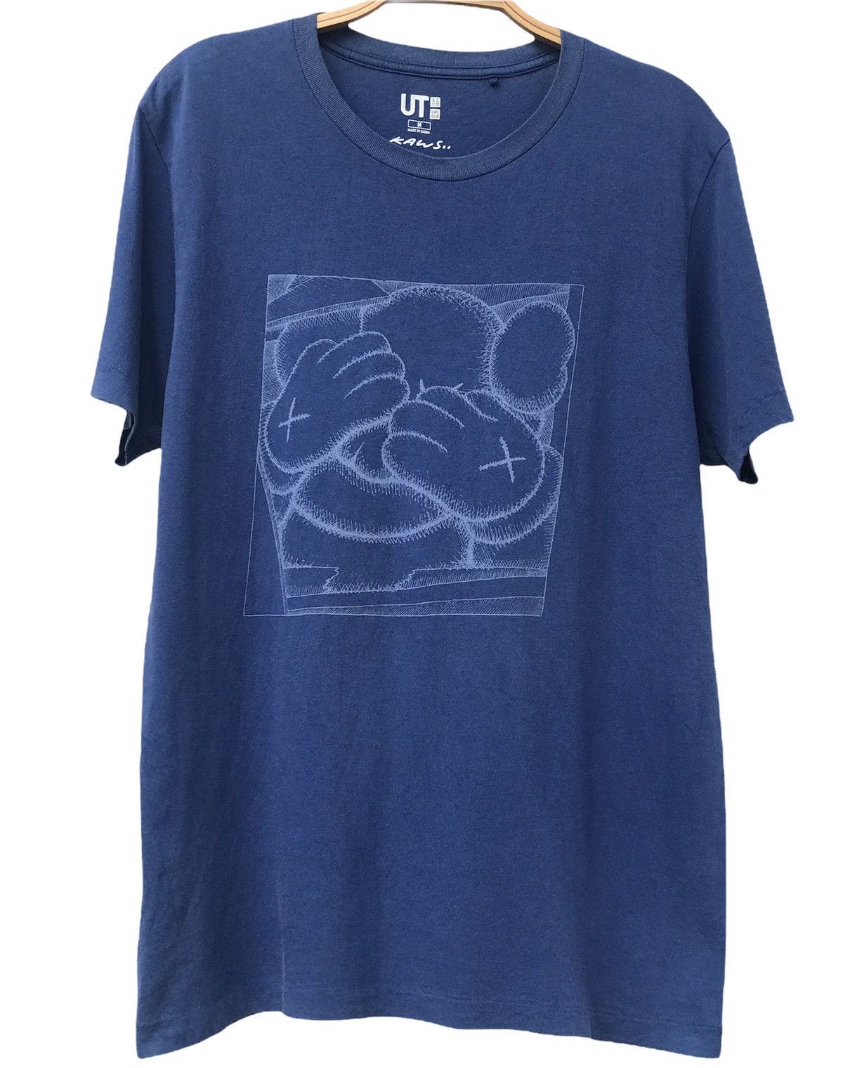 Kaws × Uniqlo Uniqlo X Kaws Shirt Size US M / EU 48-50 / 2 - 1 Thumbnail